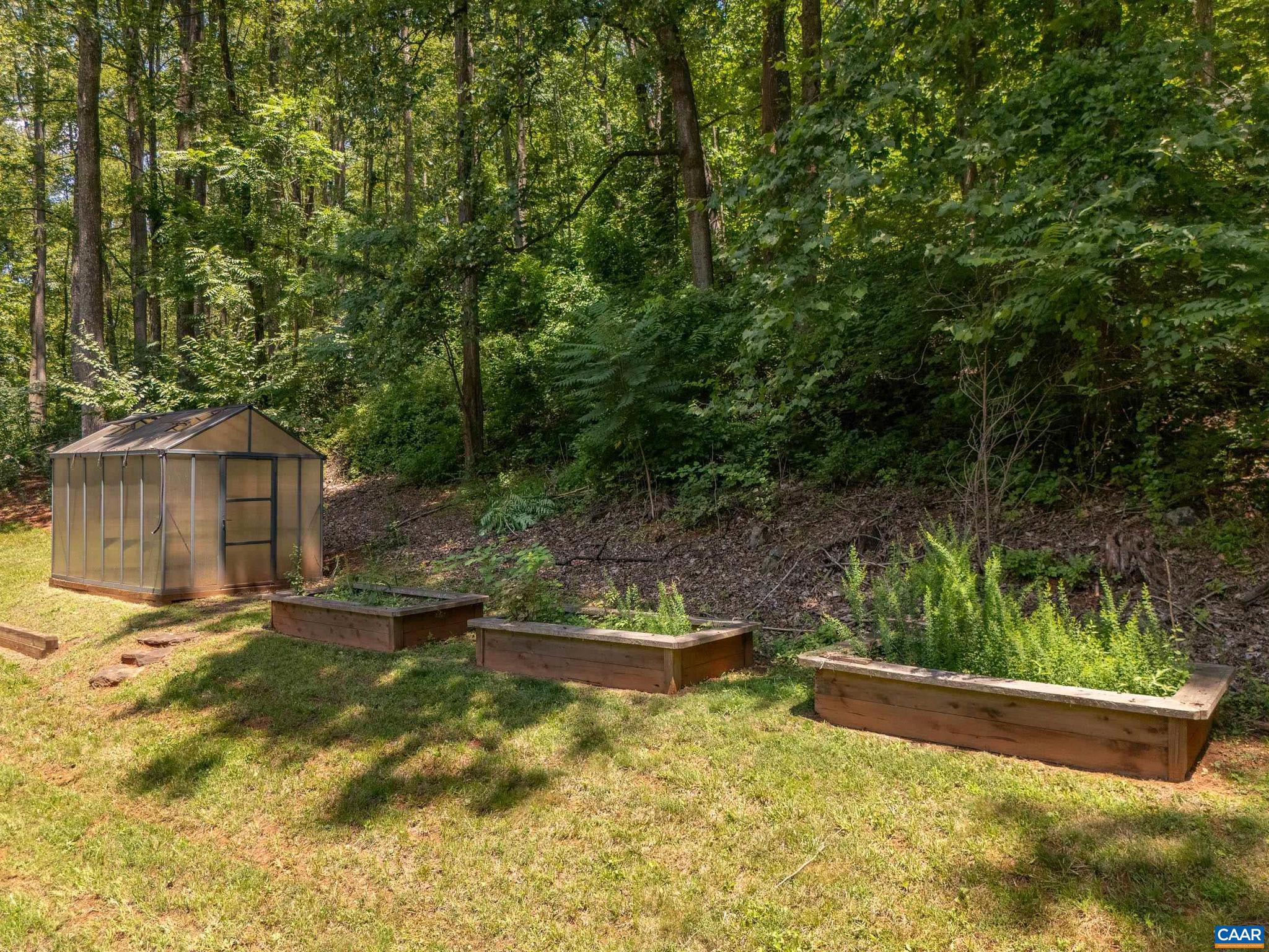 MARSHALL MANOR - Residential