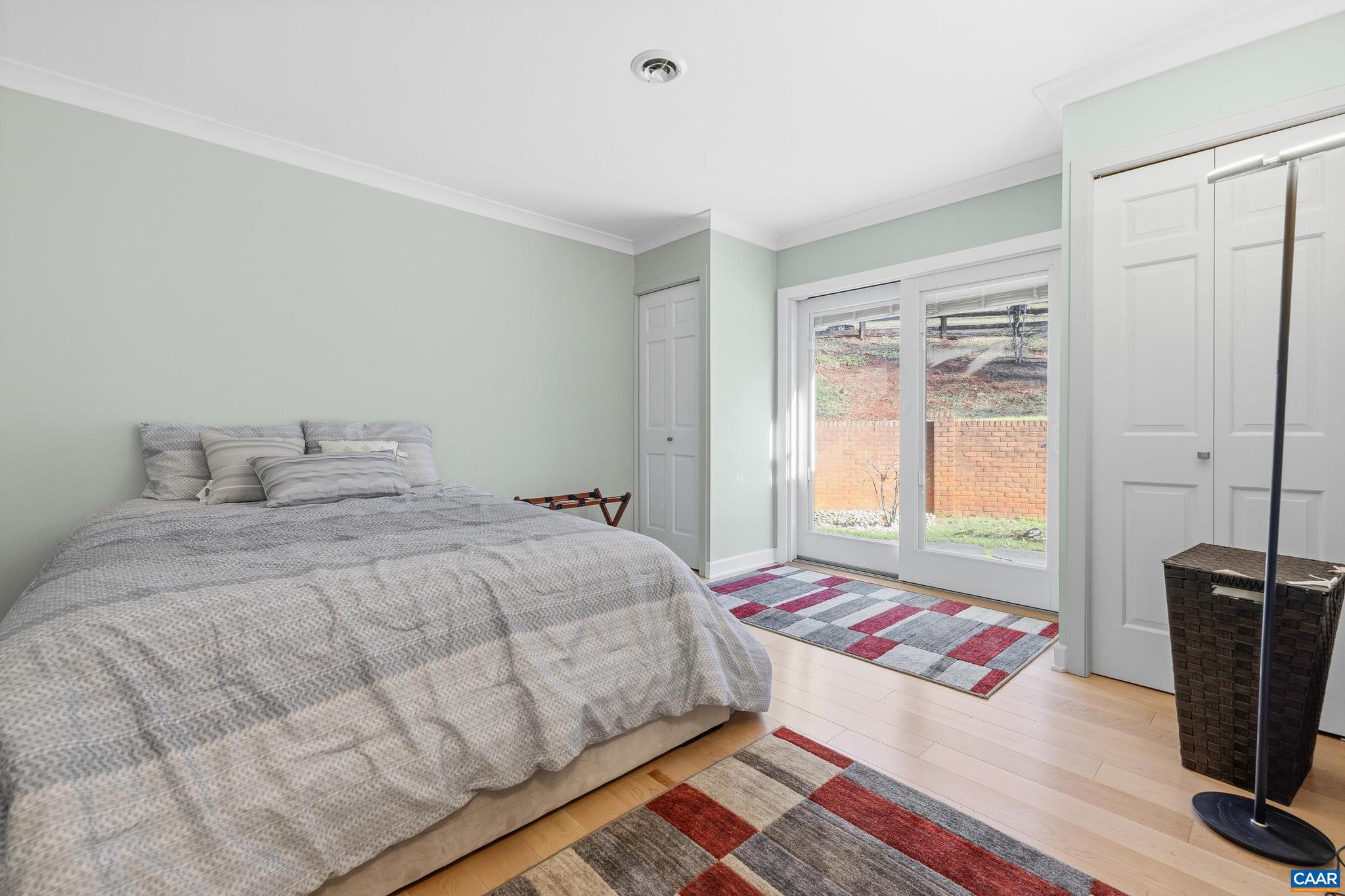 MARSHALL MANOR - Residential