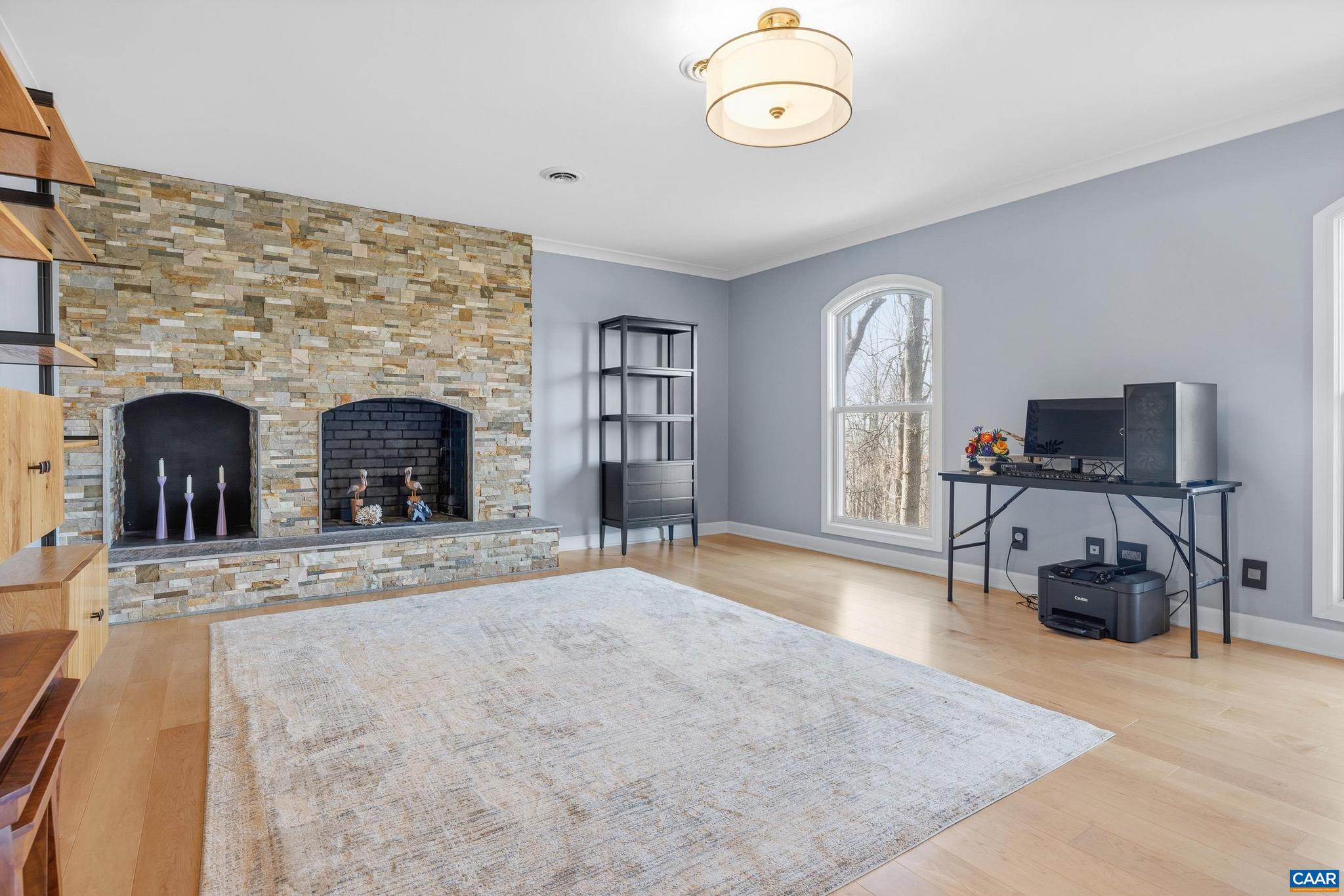 MARSHALL MANOR - Residential