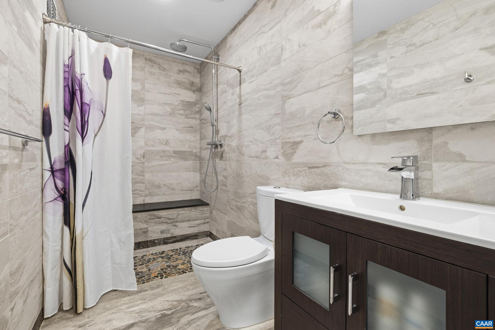 MARSHALL MANOR - Residential