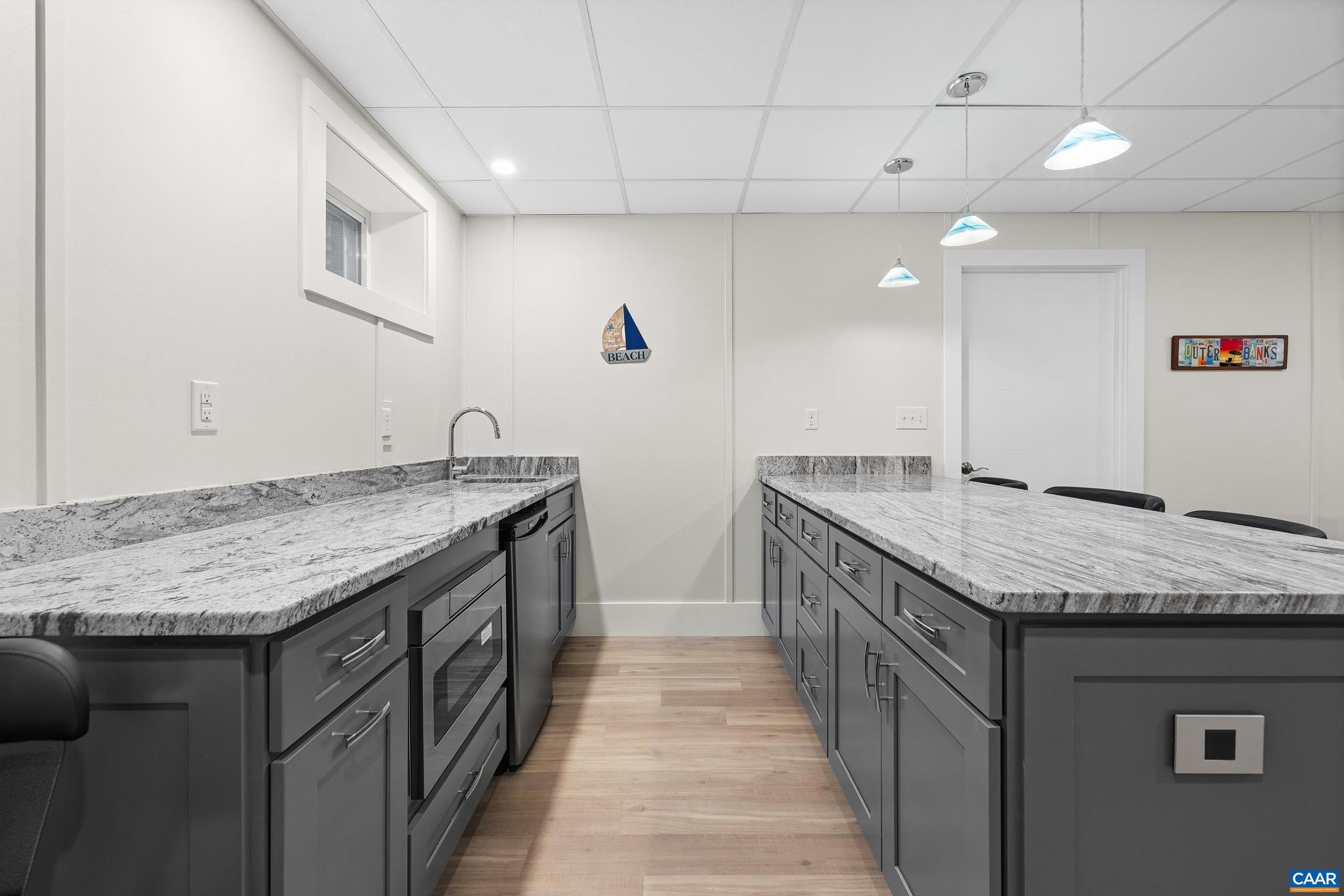 MARSHALL MANOR - Residential