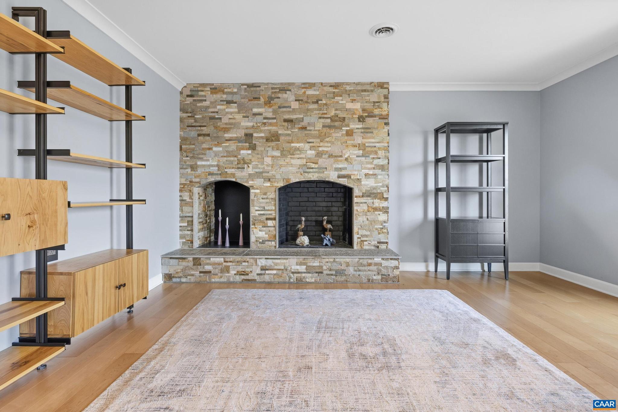 MARSHALL MANOR - Residential