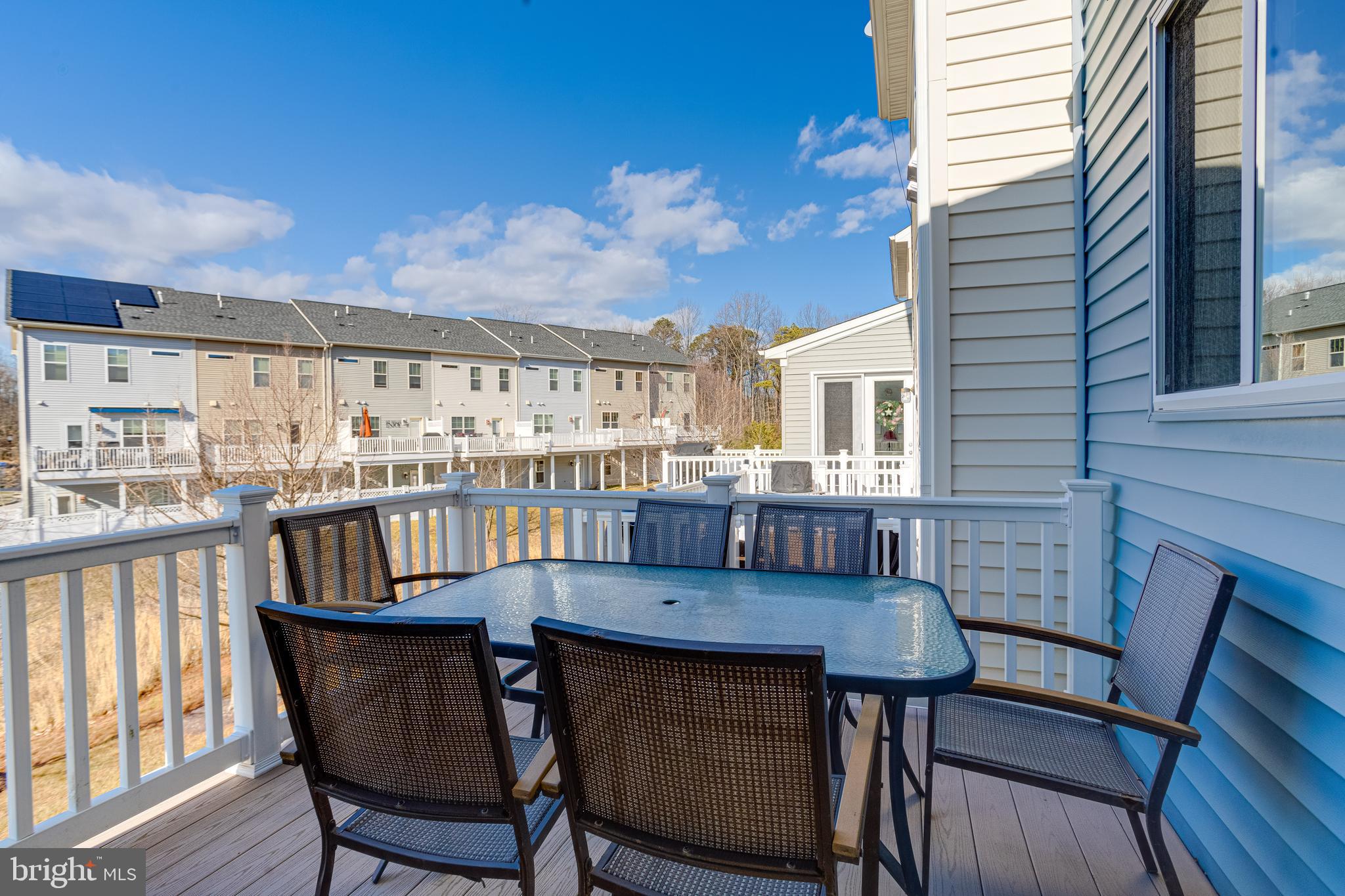 TANYARD COVE NORTH - Residential Lease