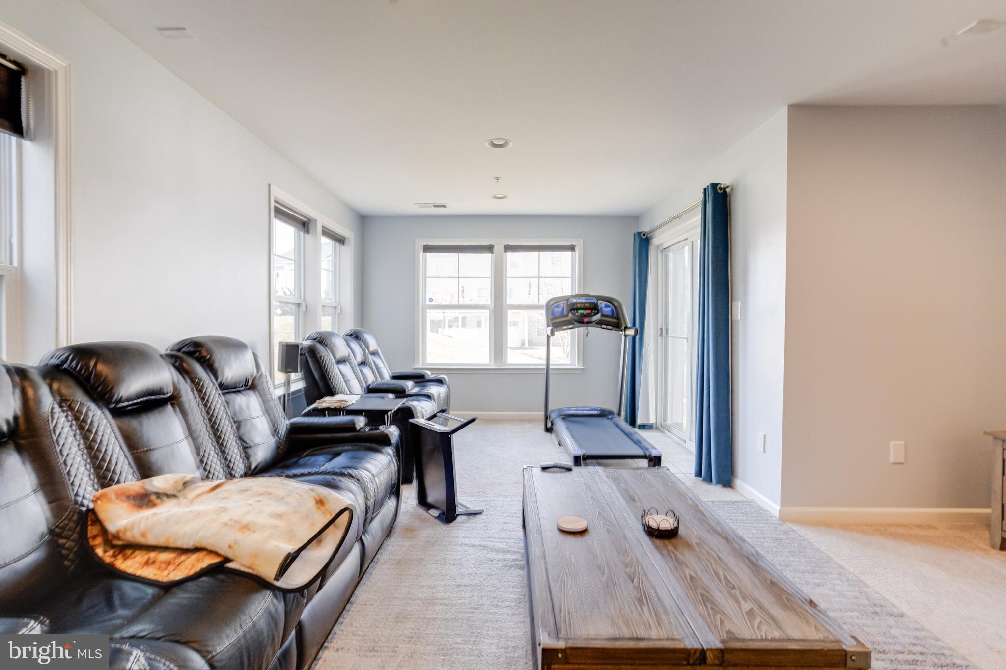 TANYARD COVE NORTH - Residential Lease