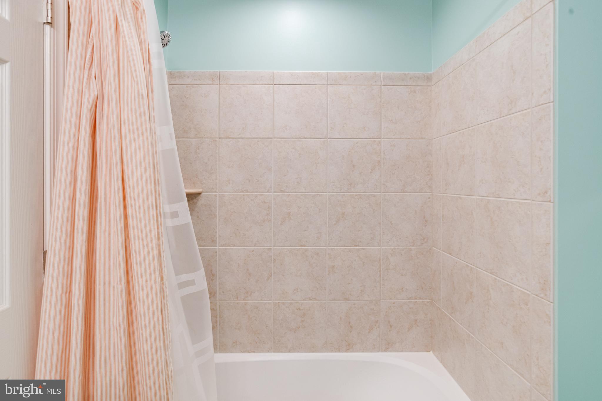 TANYARD COVE NORTH - Residential Lease