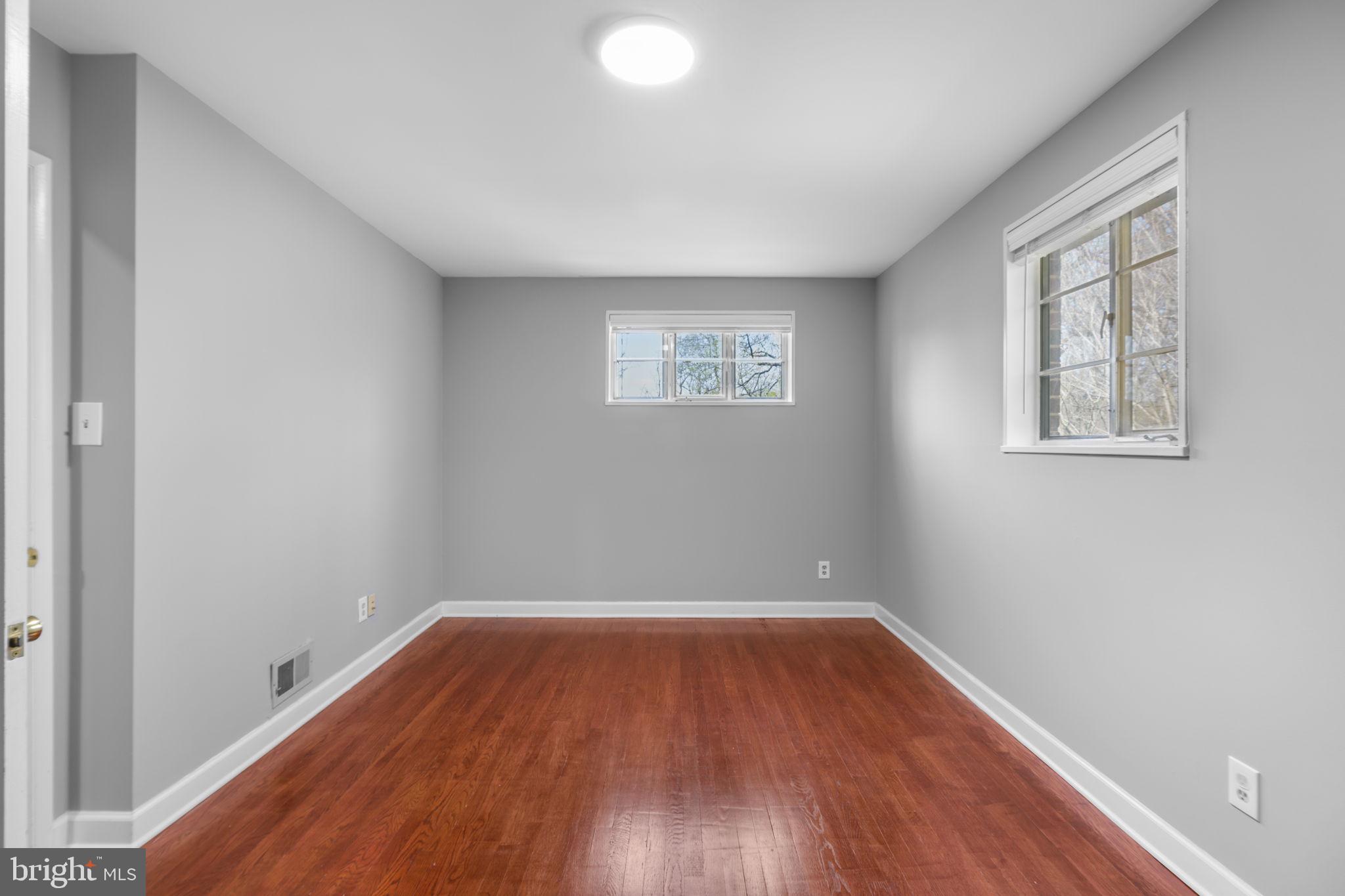 NORTHWOOD PARK VIEW - Residential Lease