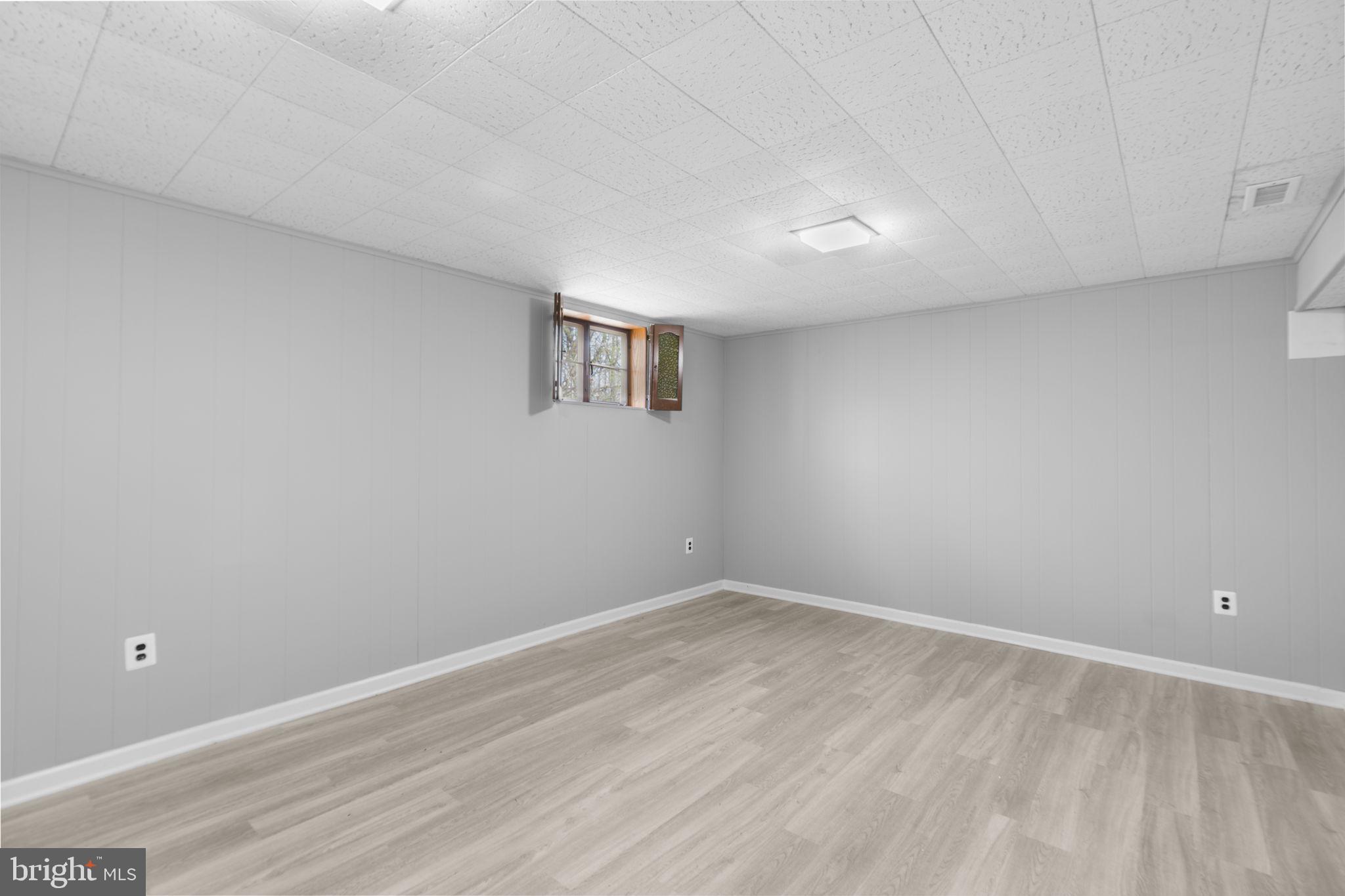 NORTHWOOD PARK VIEW - Residential Lease