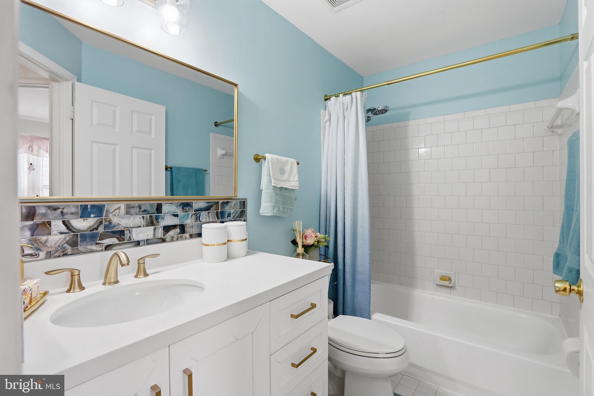 RUSSETT - Residential