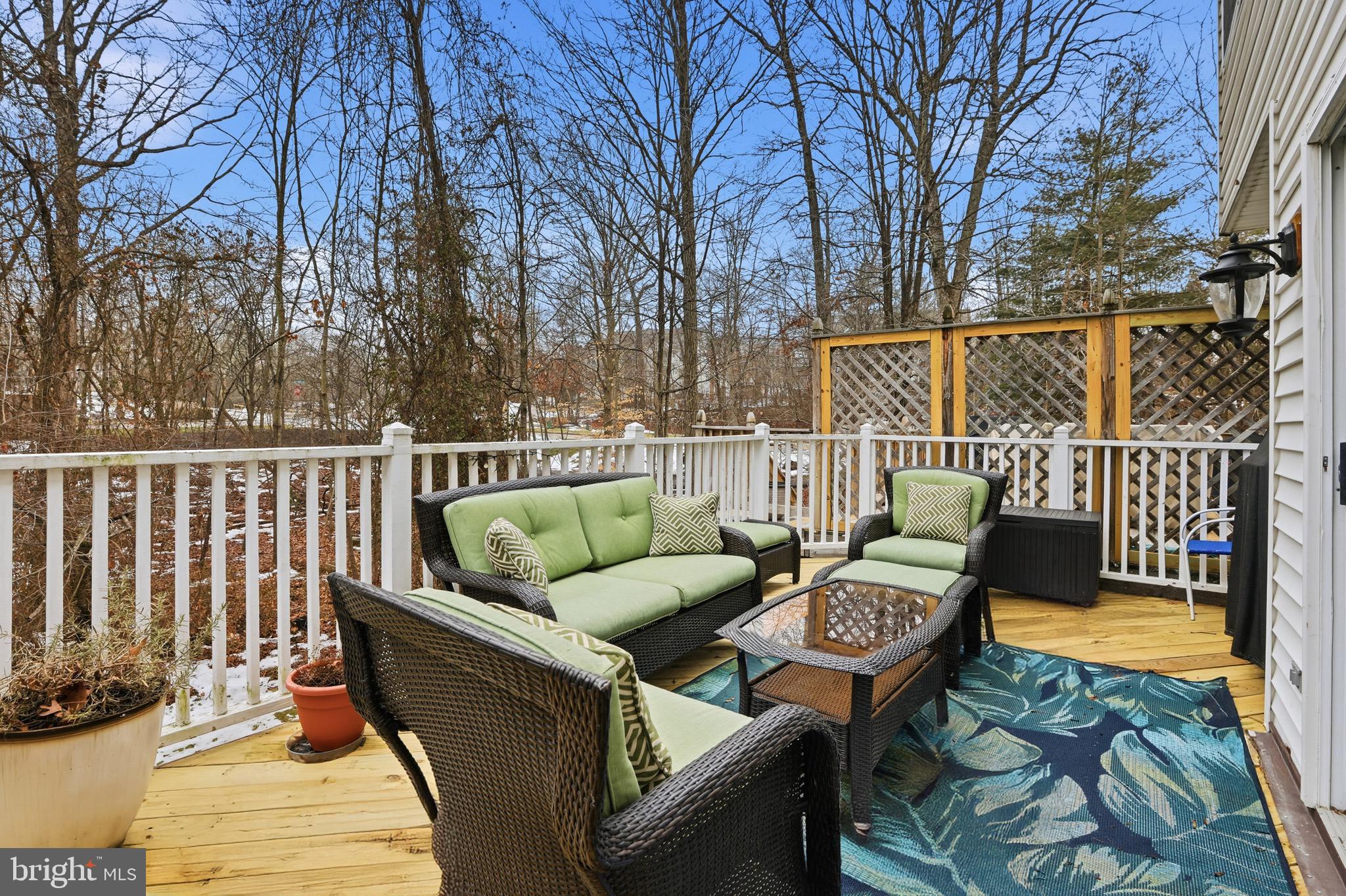 RUSSETT - Residential