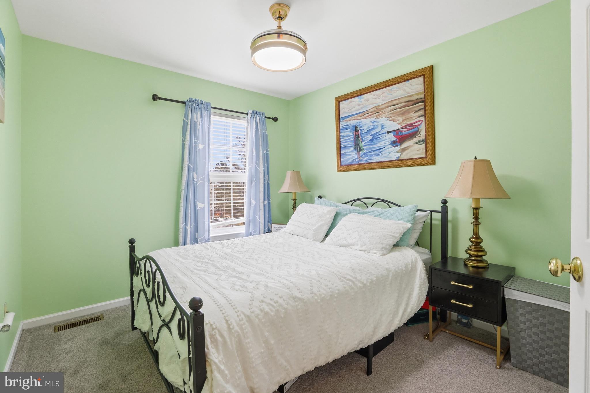 RUSSETT - Residential