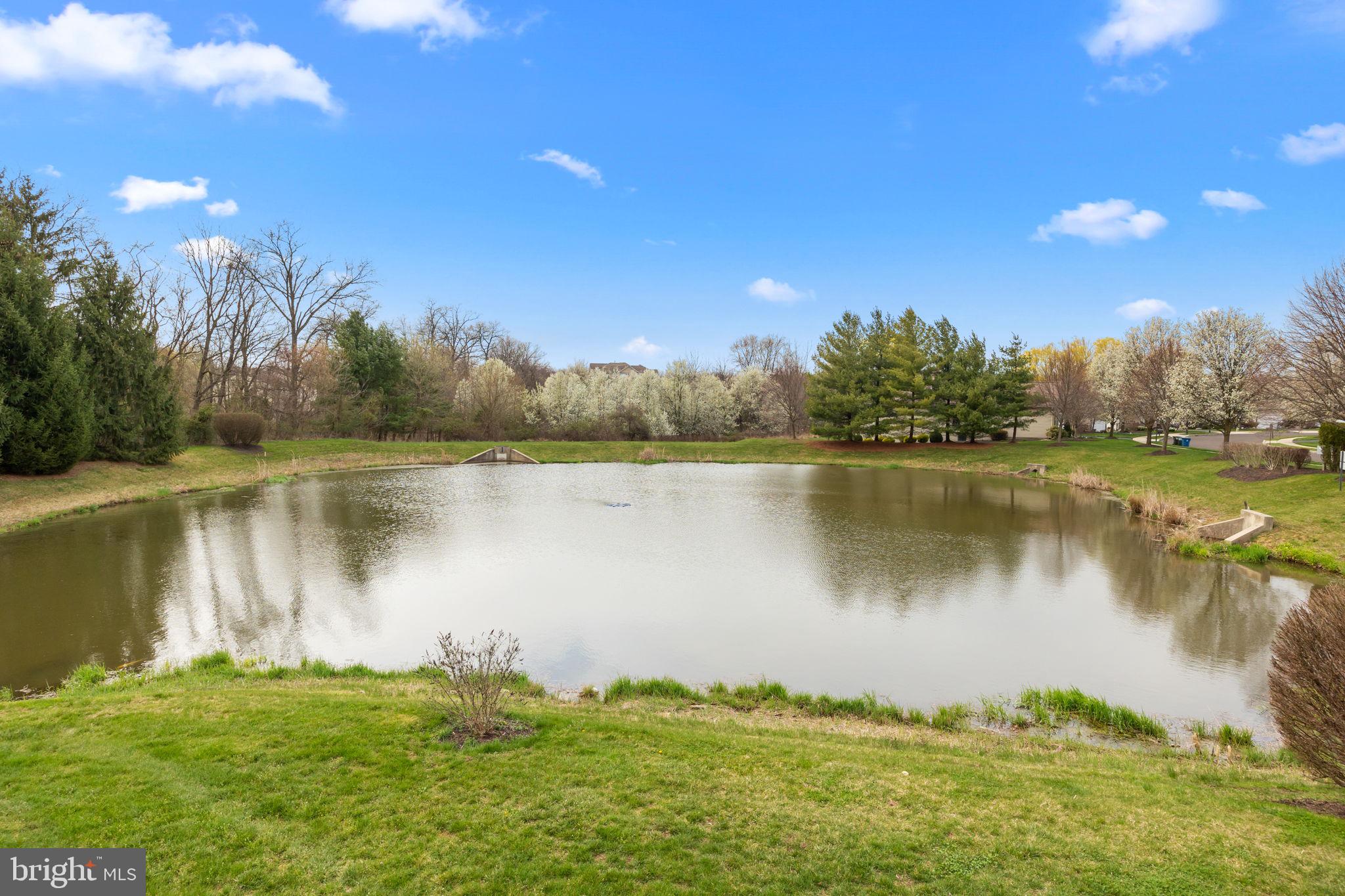 HERITAGE CR ESTS - Residential