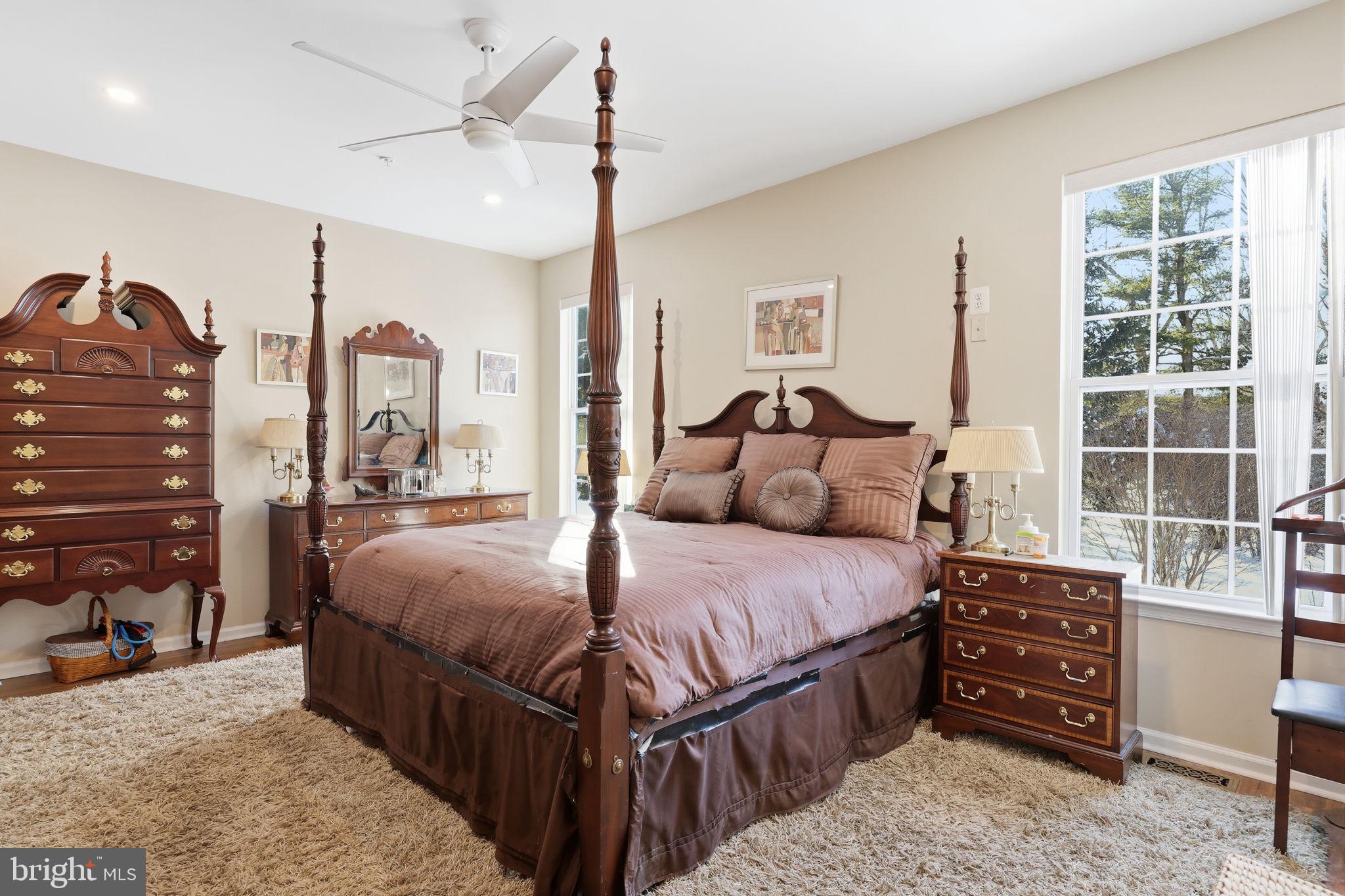 HERITAGE CR ESTS - Residential