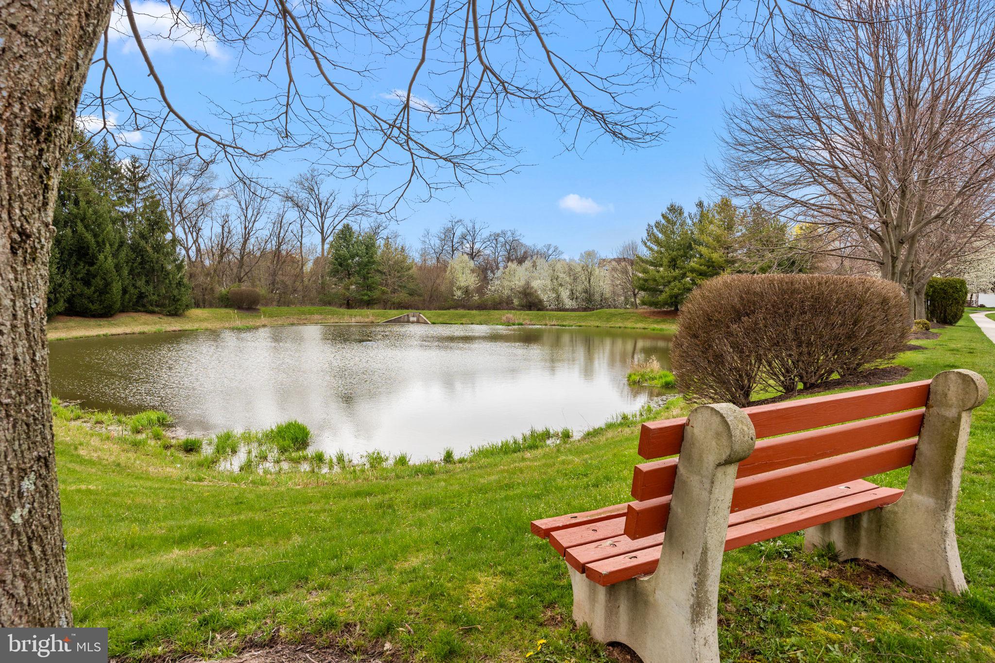 HERITAGE CR ESTS - Residential