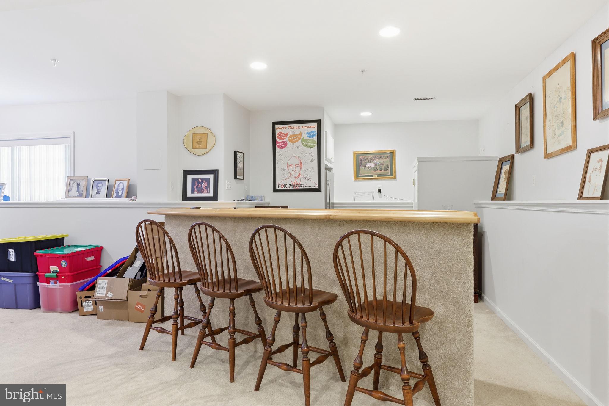 HERITAGE CR ESTS - Residential