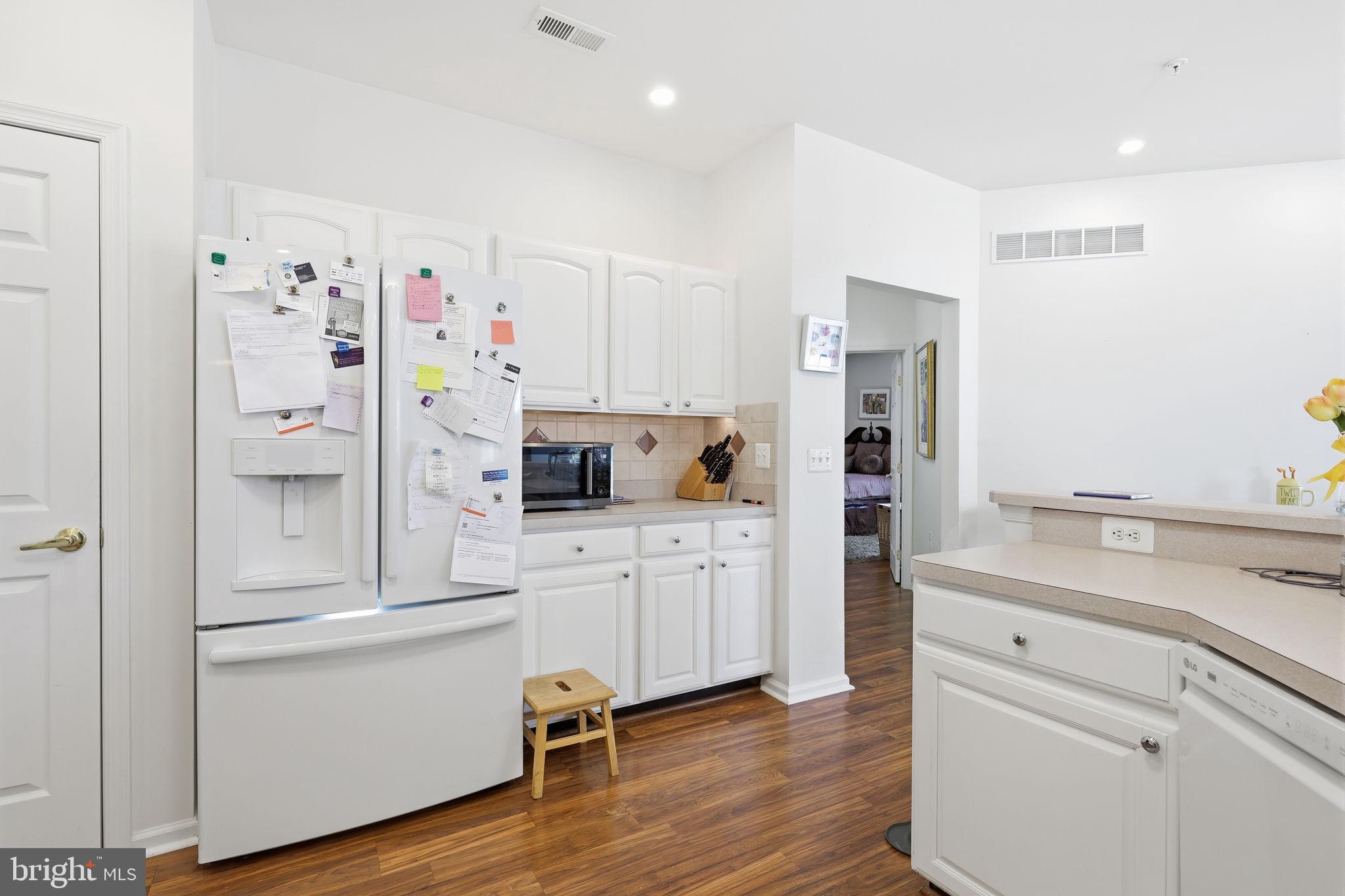 HERITAGE CR ESTS - Residential