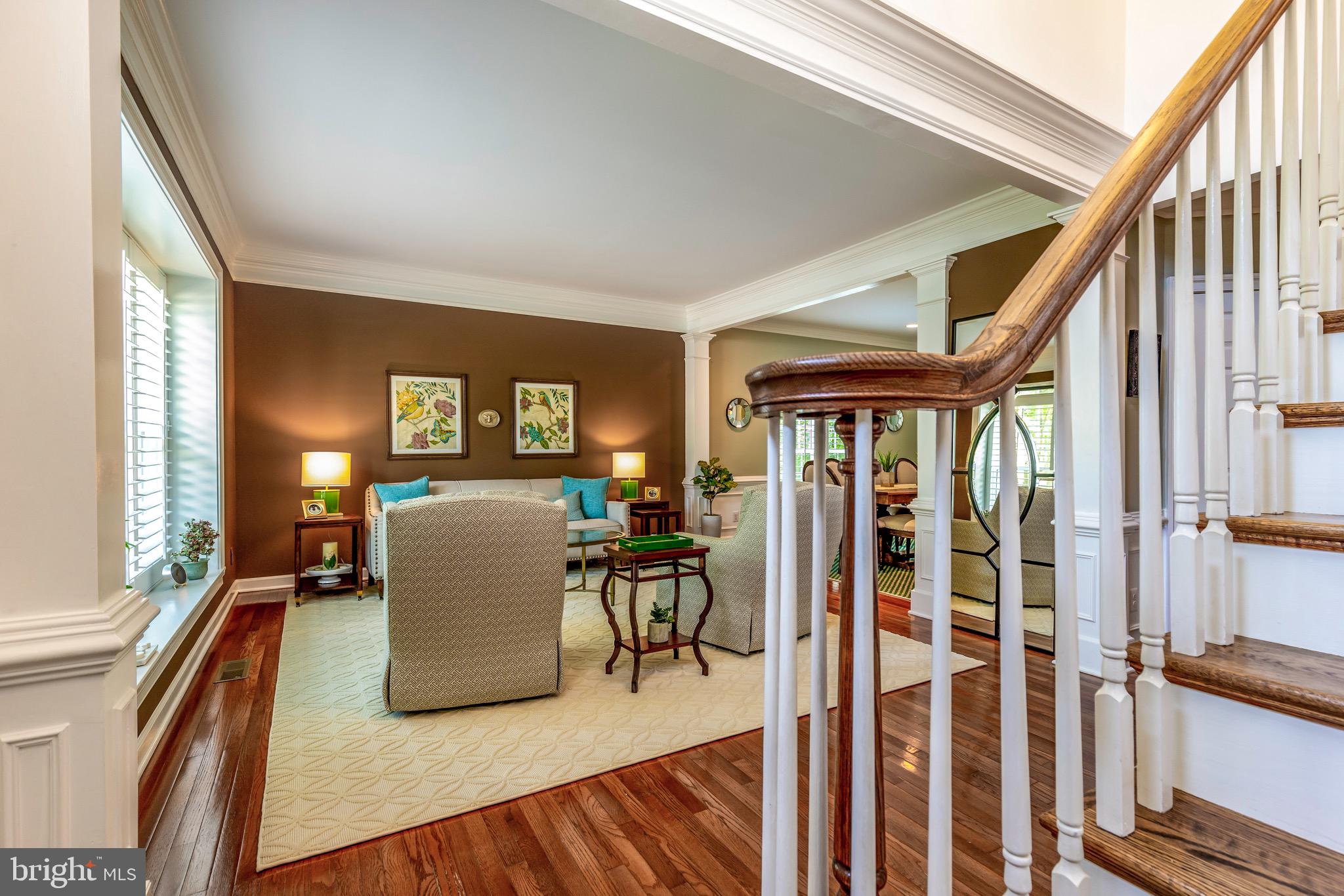 COURTHOUSE OAKS - Residential