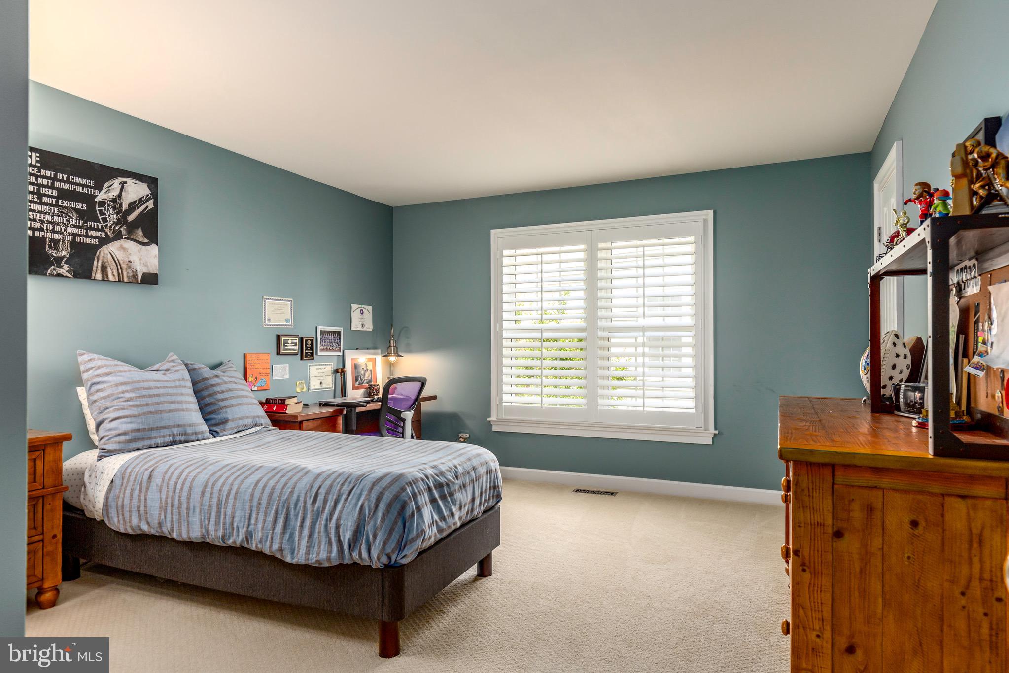 COURTHOUSE OAKS - Residential