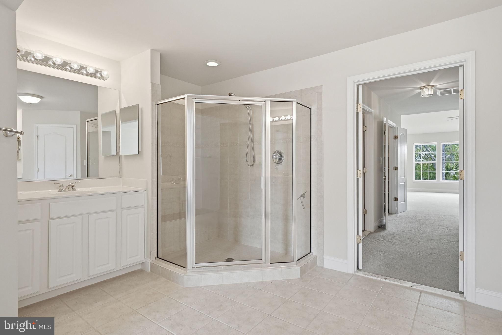 STUART ESTATES - Residential