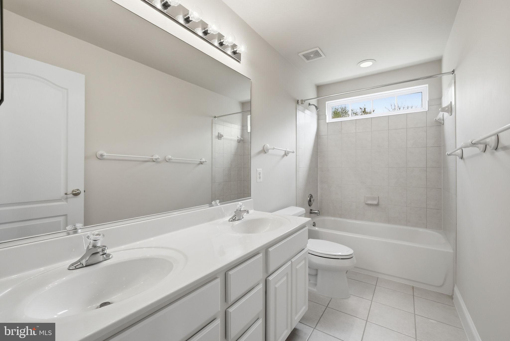 STUART ESTATES - Residential