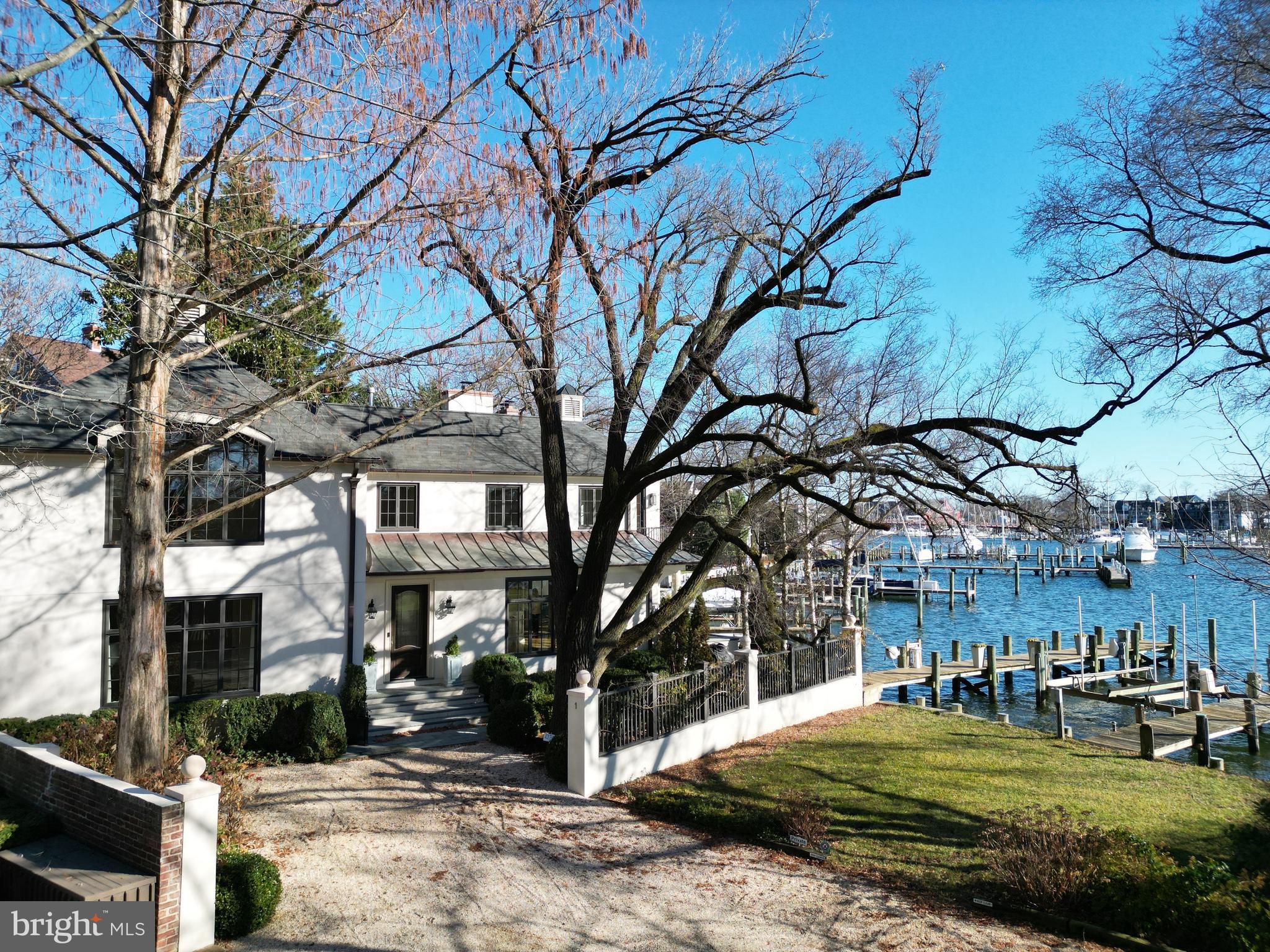 1 SHIPWRIGHT HARBOR
