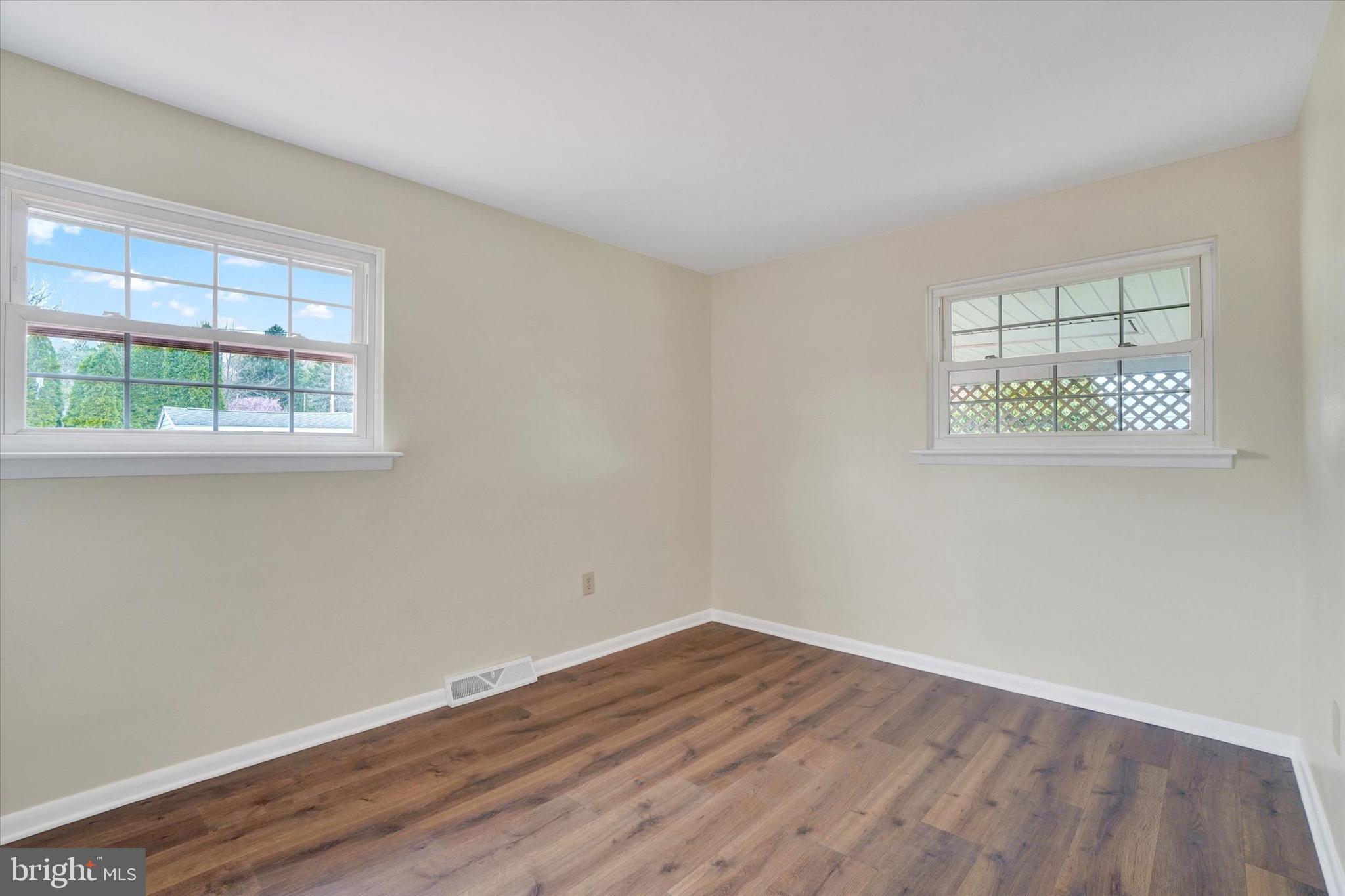 NORTH HILLS - Residential