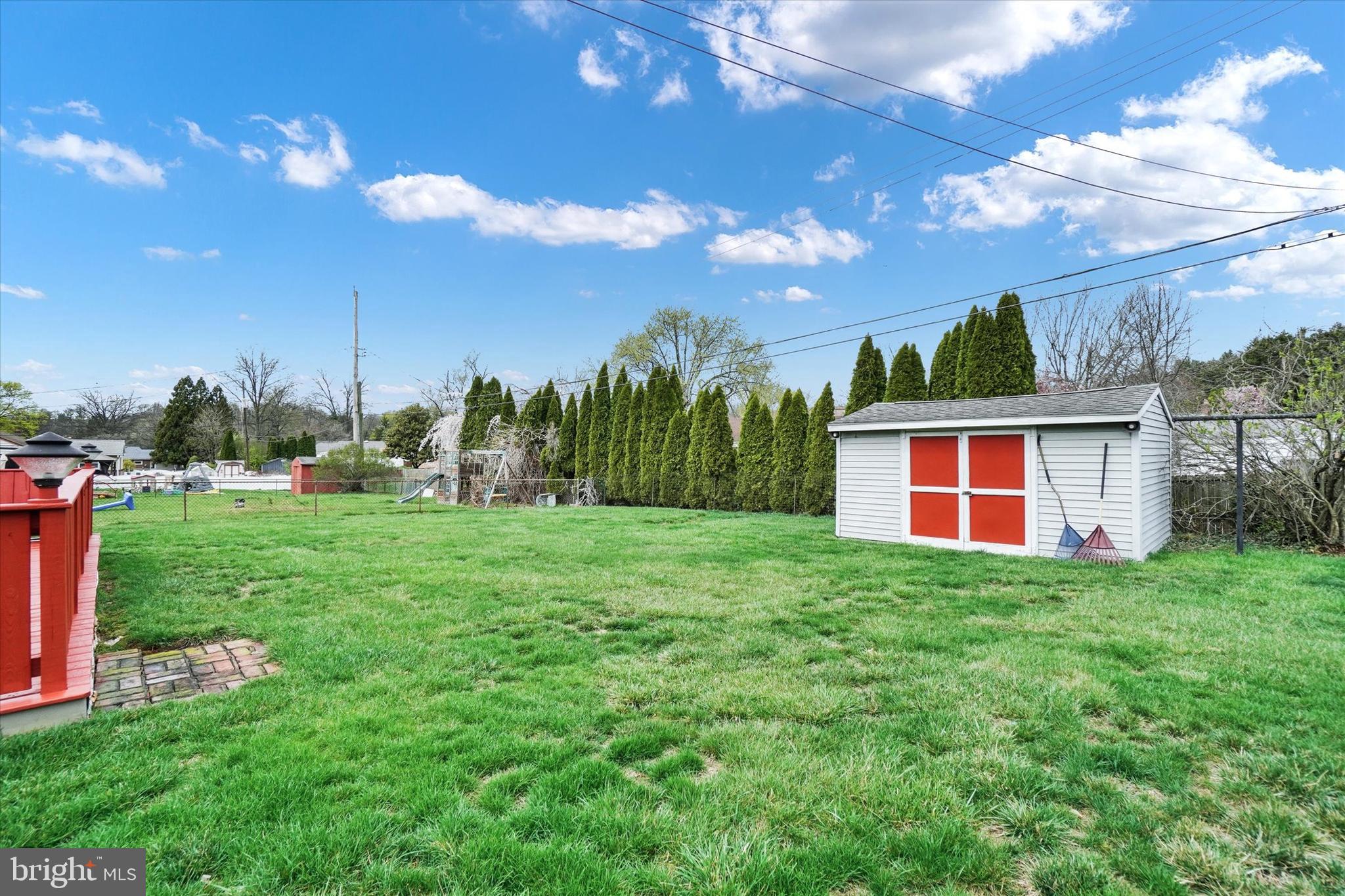 NORTH HILLS - Residential