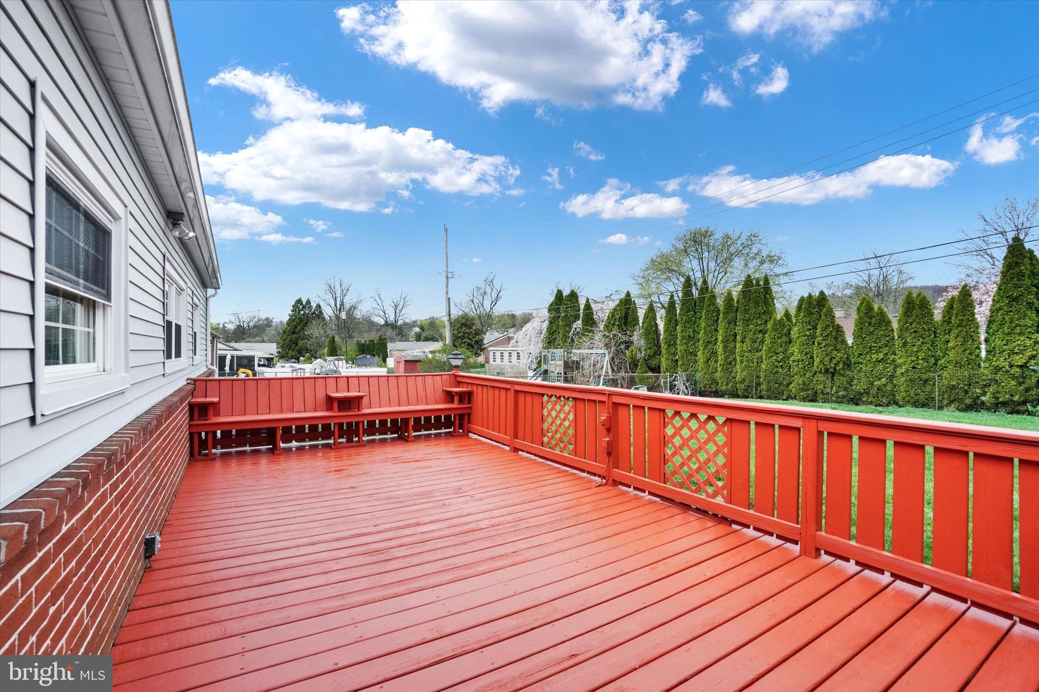 NORTH HILLS - Residential