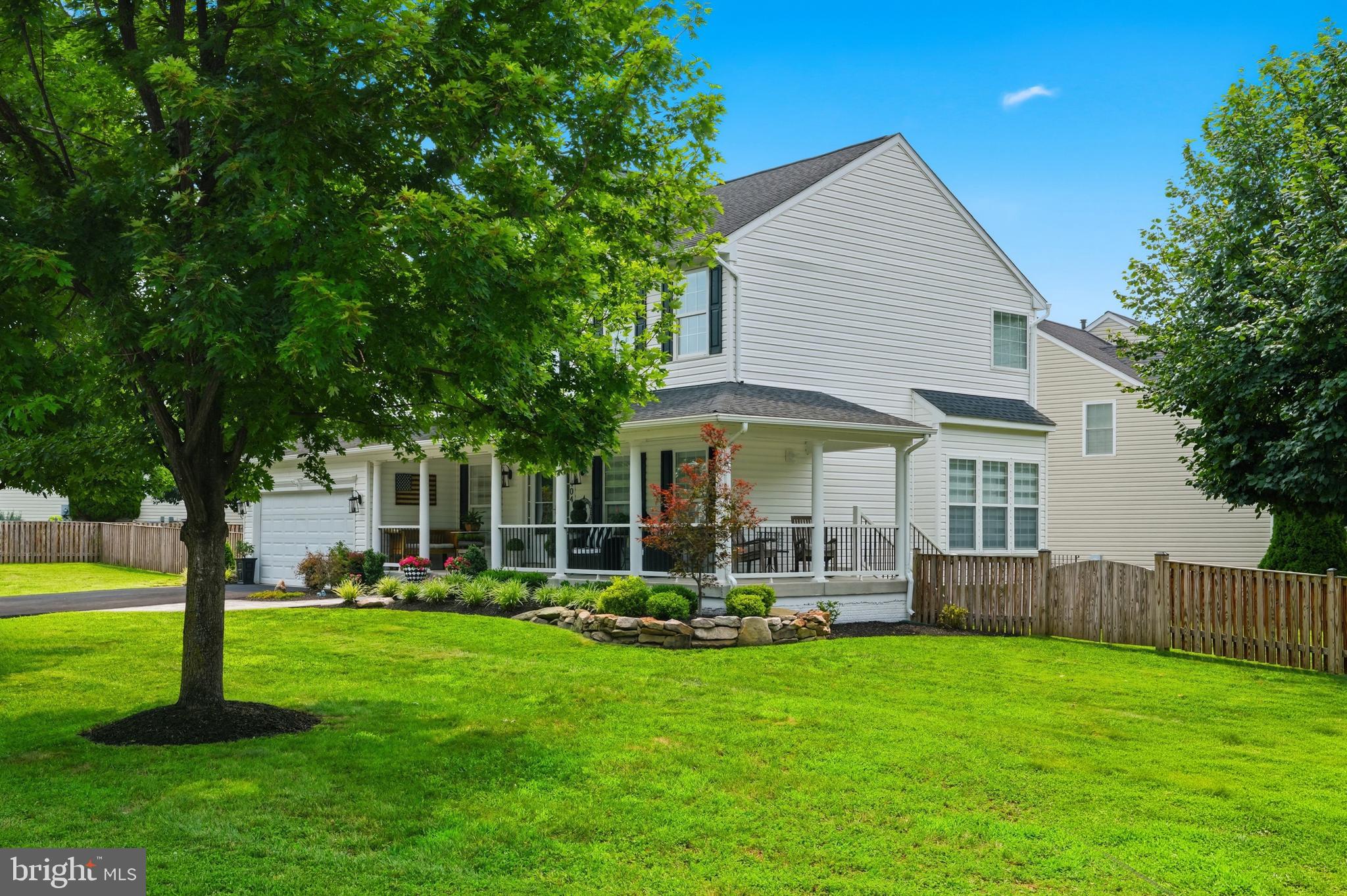 404 AUTUMN CHASE COURT