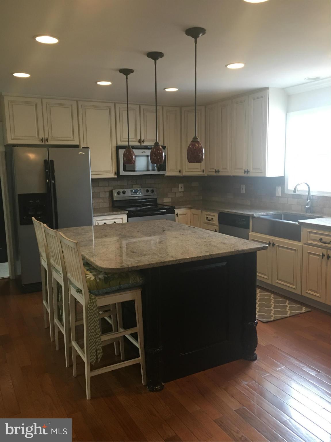 BROWN & HOOFF - Residential