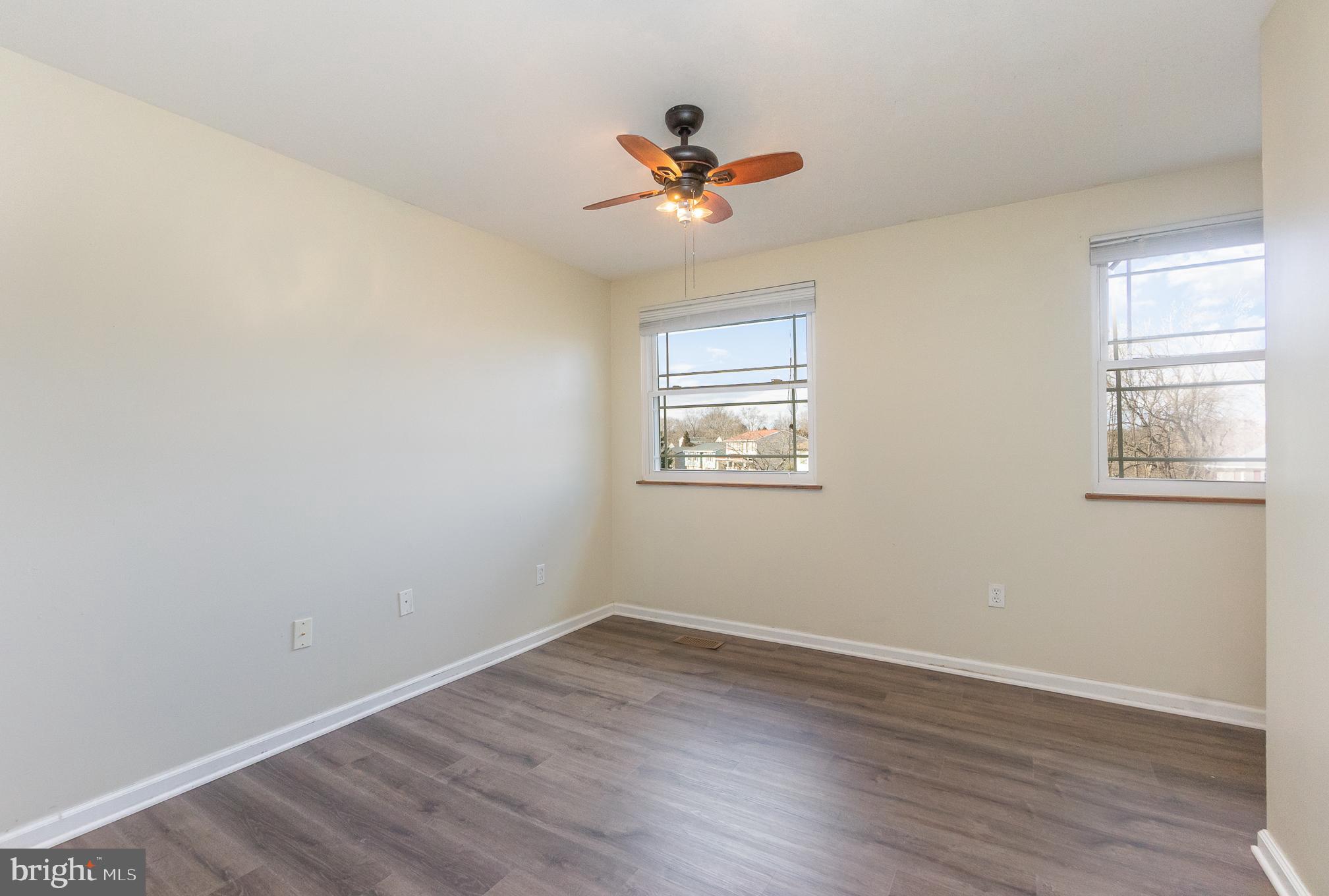 TIMBER GROVE - Residential