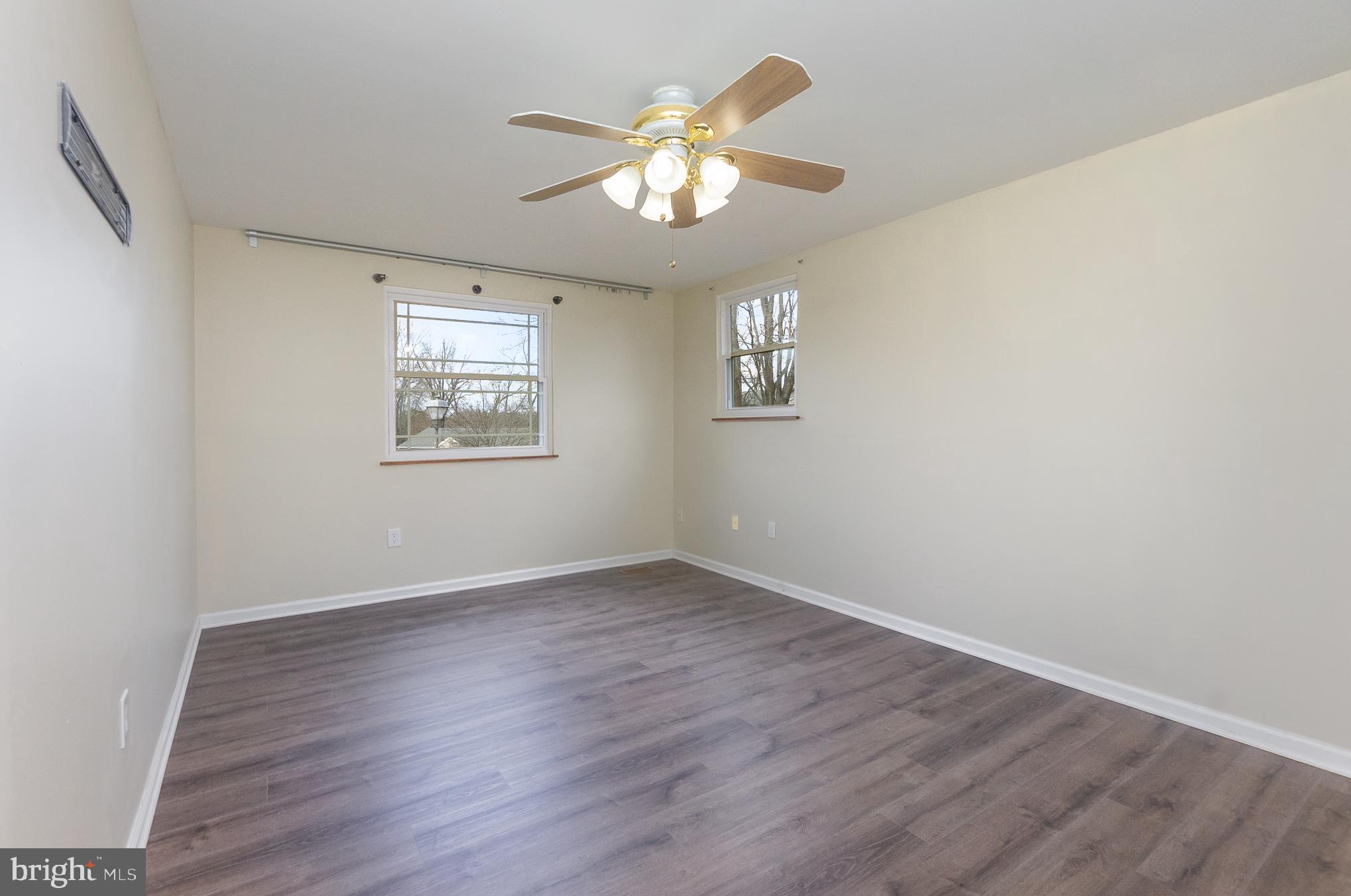 TIMBER GROVE - Residential