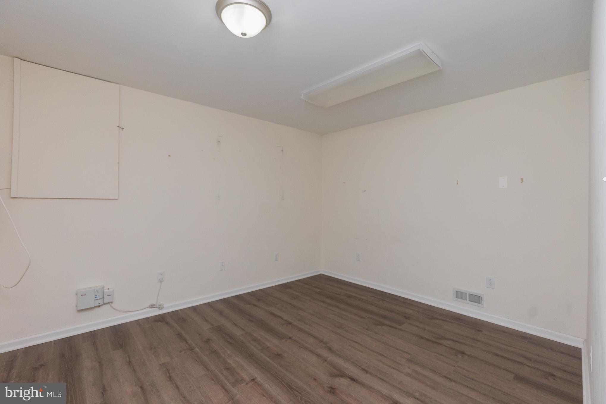 TIMBER GROVE - Residential