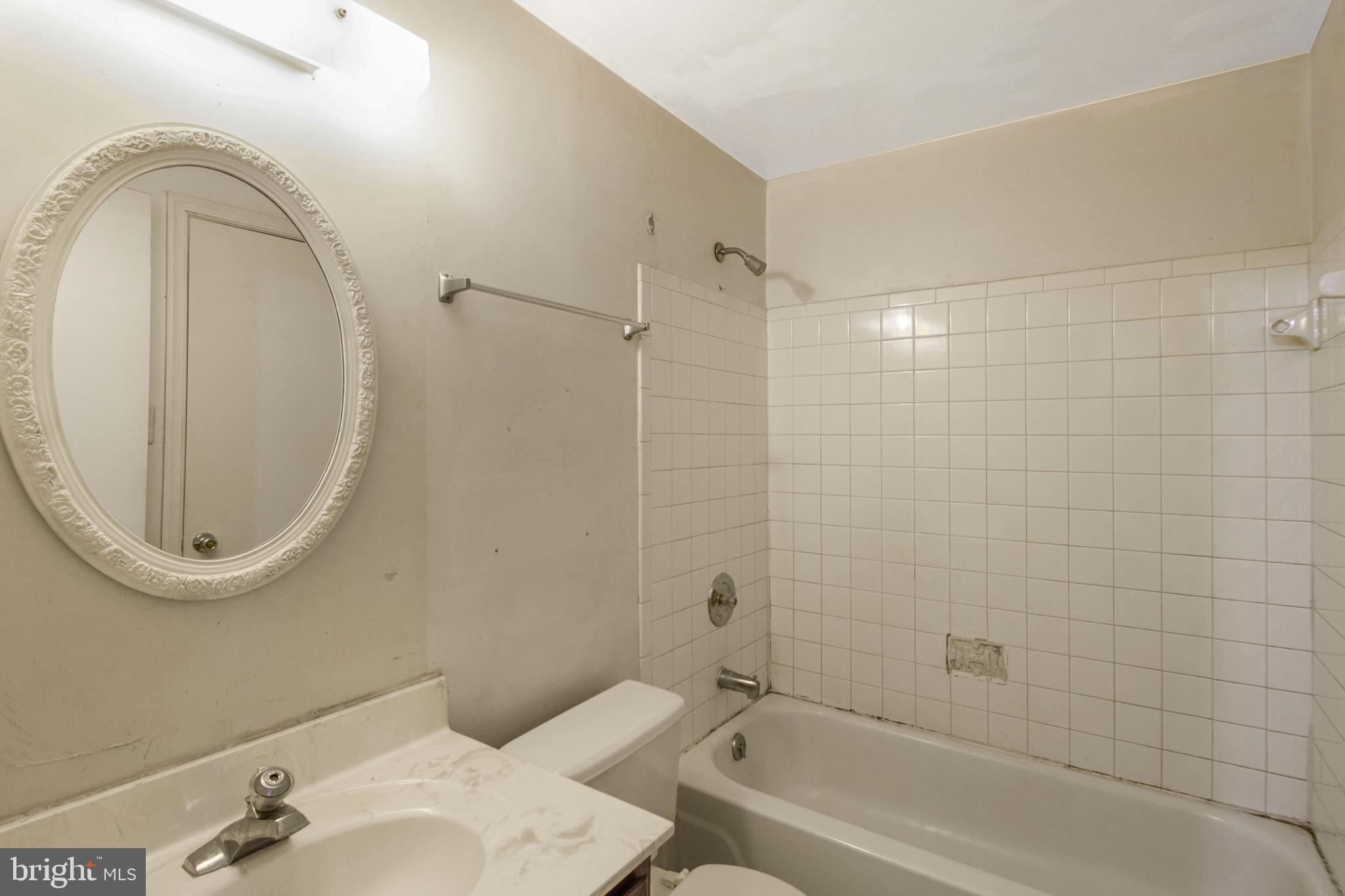 LAKE VILLAGE MANOR - Residential