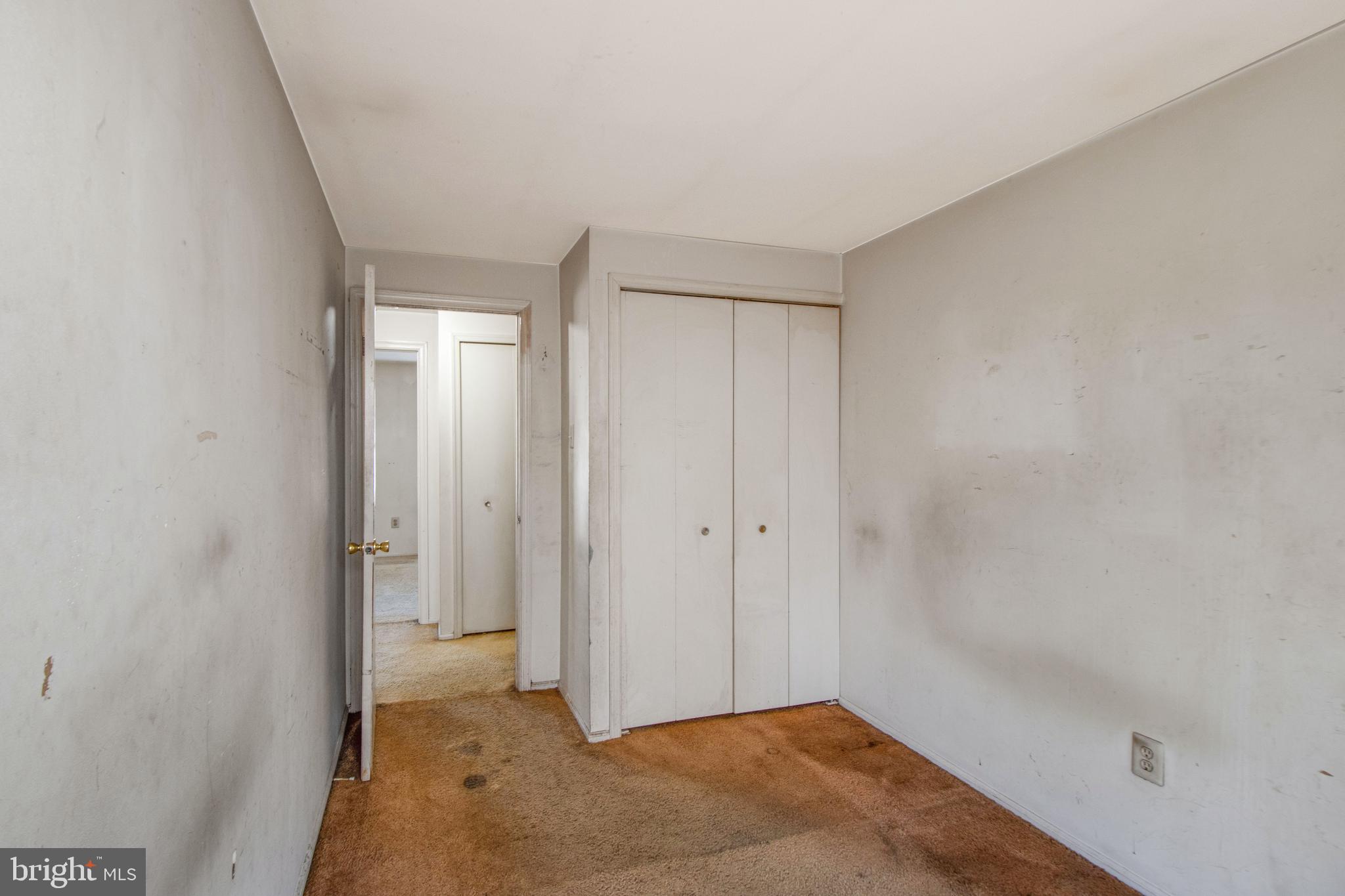 LAKE VILLAGE MANOR - Residential