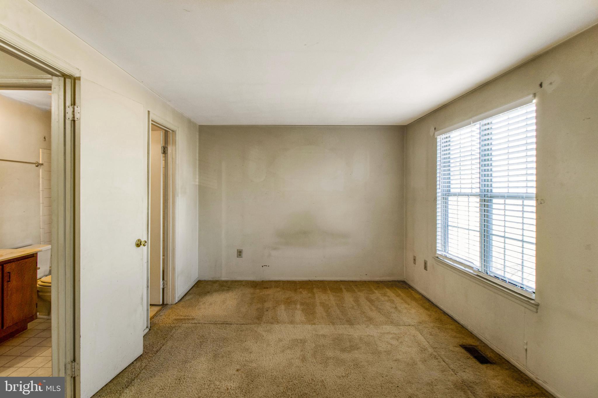 LAKE VILLAGE MANOR - Residential