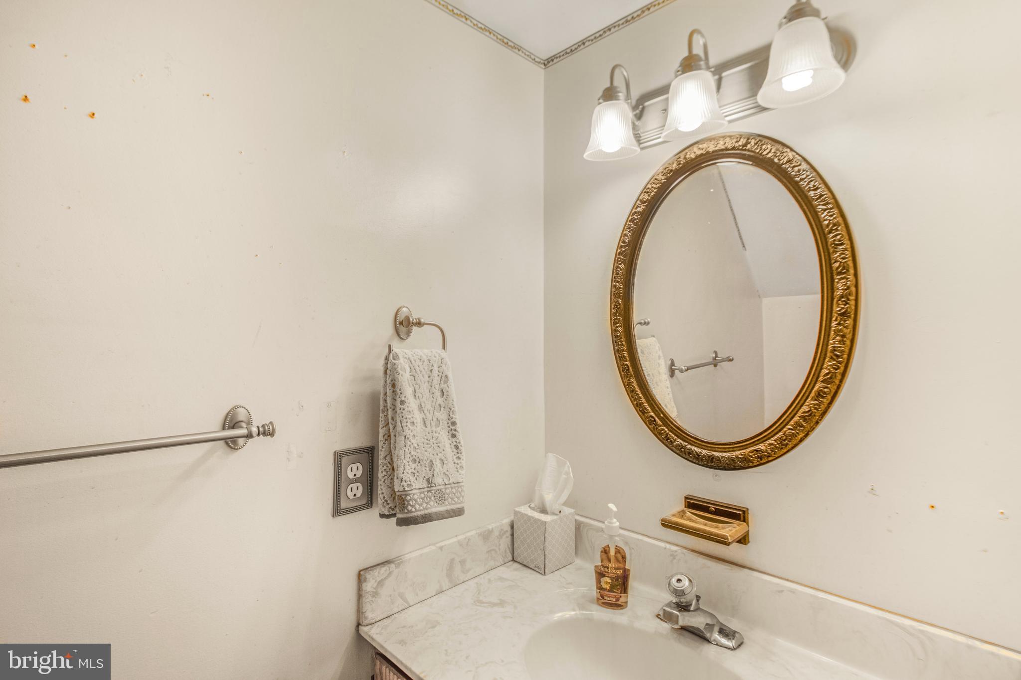 LAKE VILLAGE MANOR - Residential