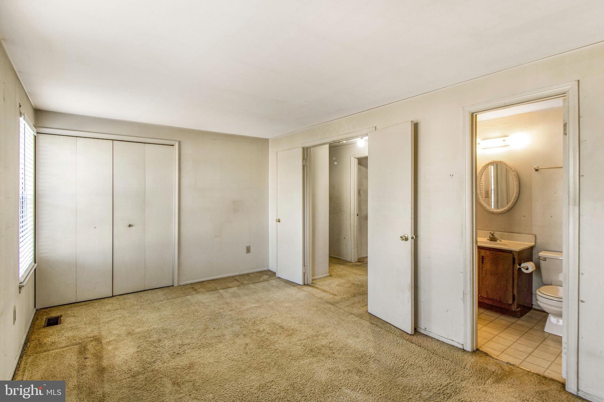 LAKE VILLAGE MANOR - Residential