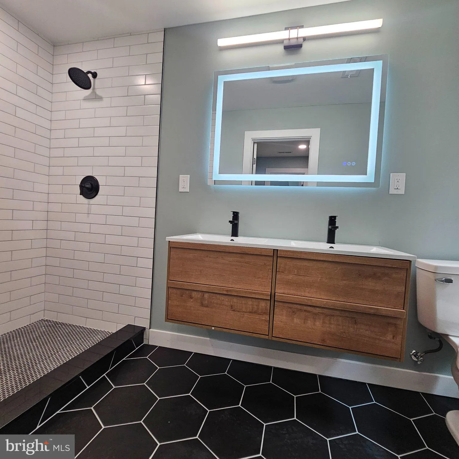 Additional image 36 of 4919 N 13th Street, Philadelphia, PA 19141