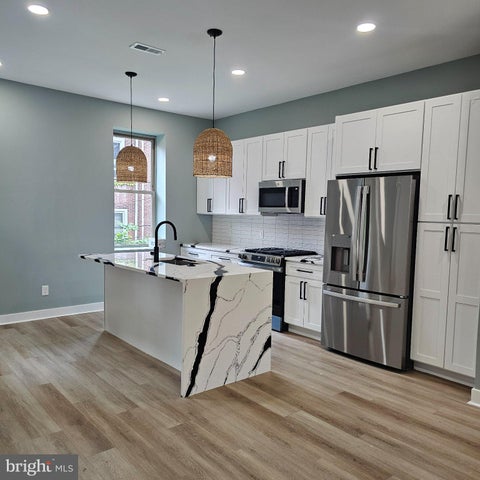Townhouse For Sale - 4919 N 13th Street<br/> PHILADELPHIA, PA 19141