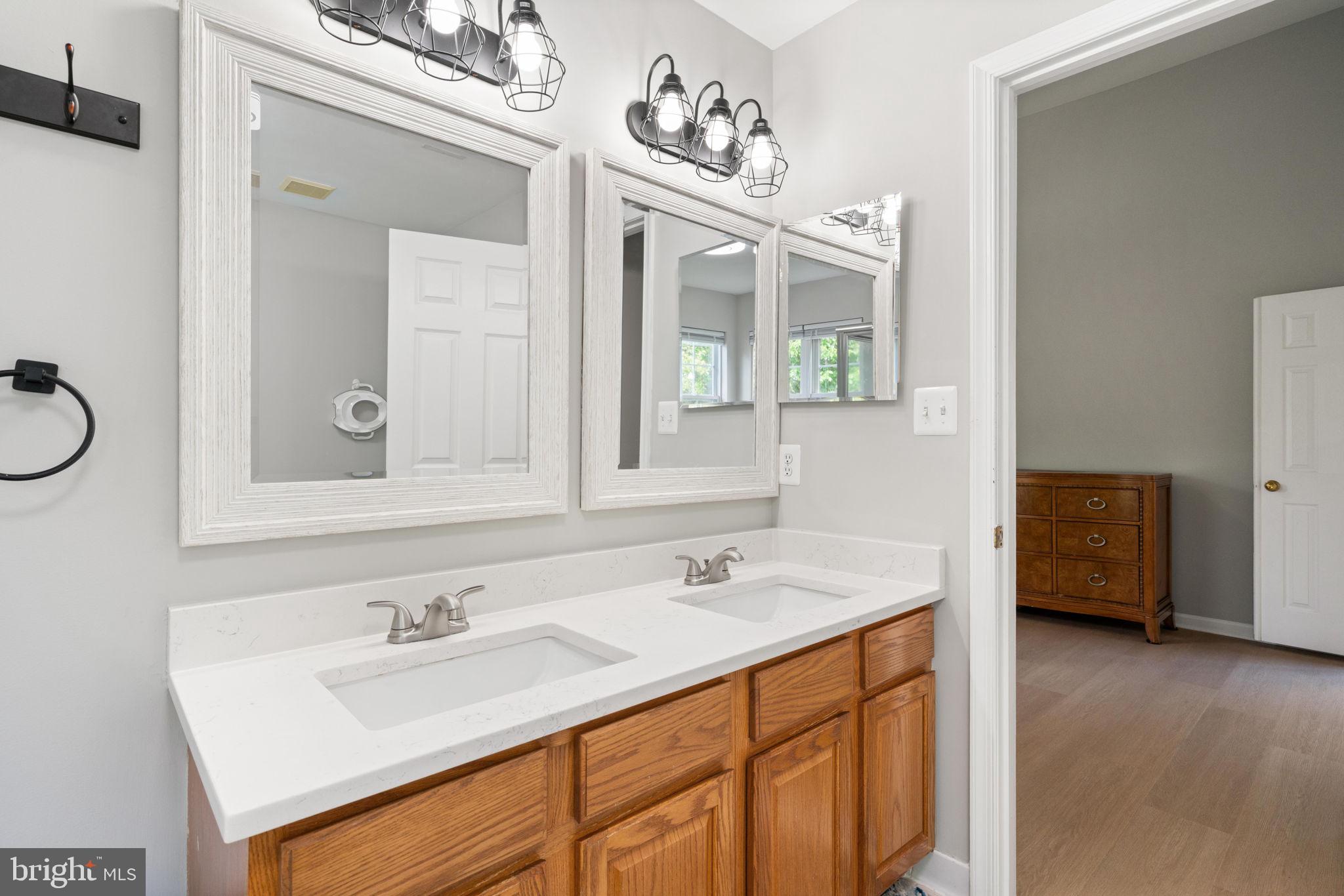 BROADLANDS - Residential