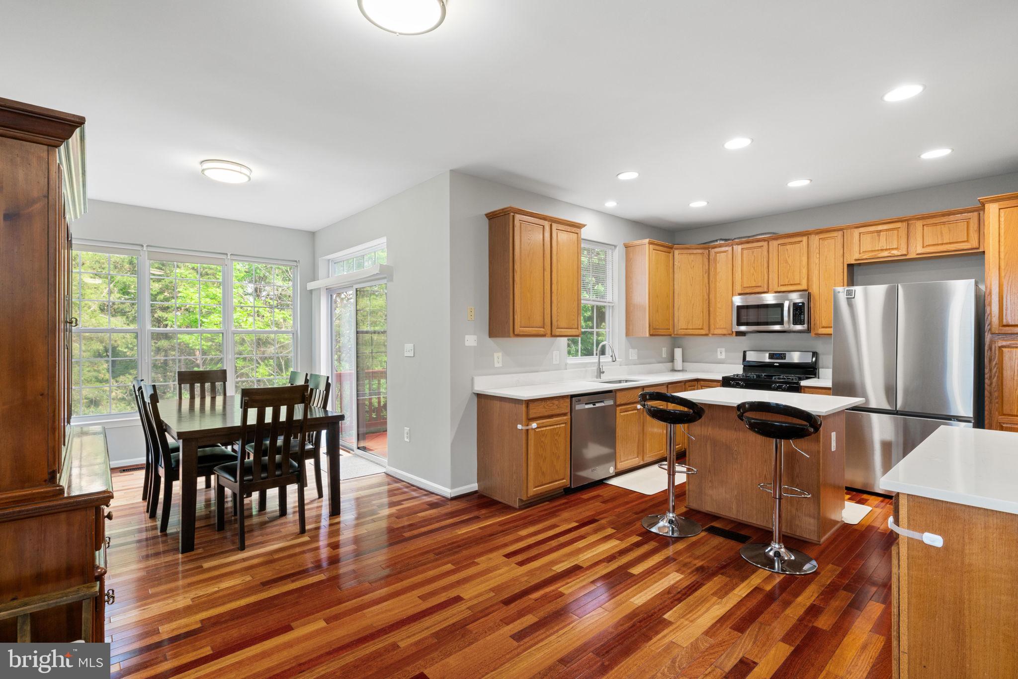 BROADLANDS - Residential