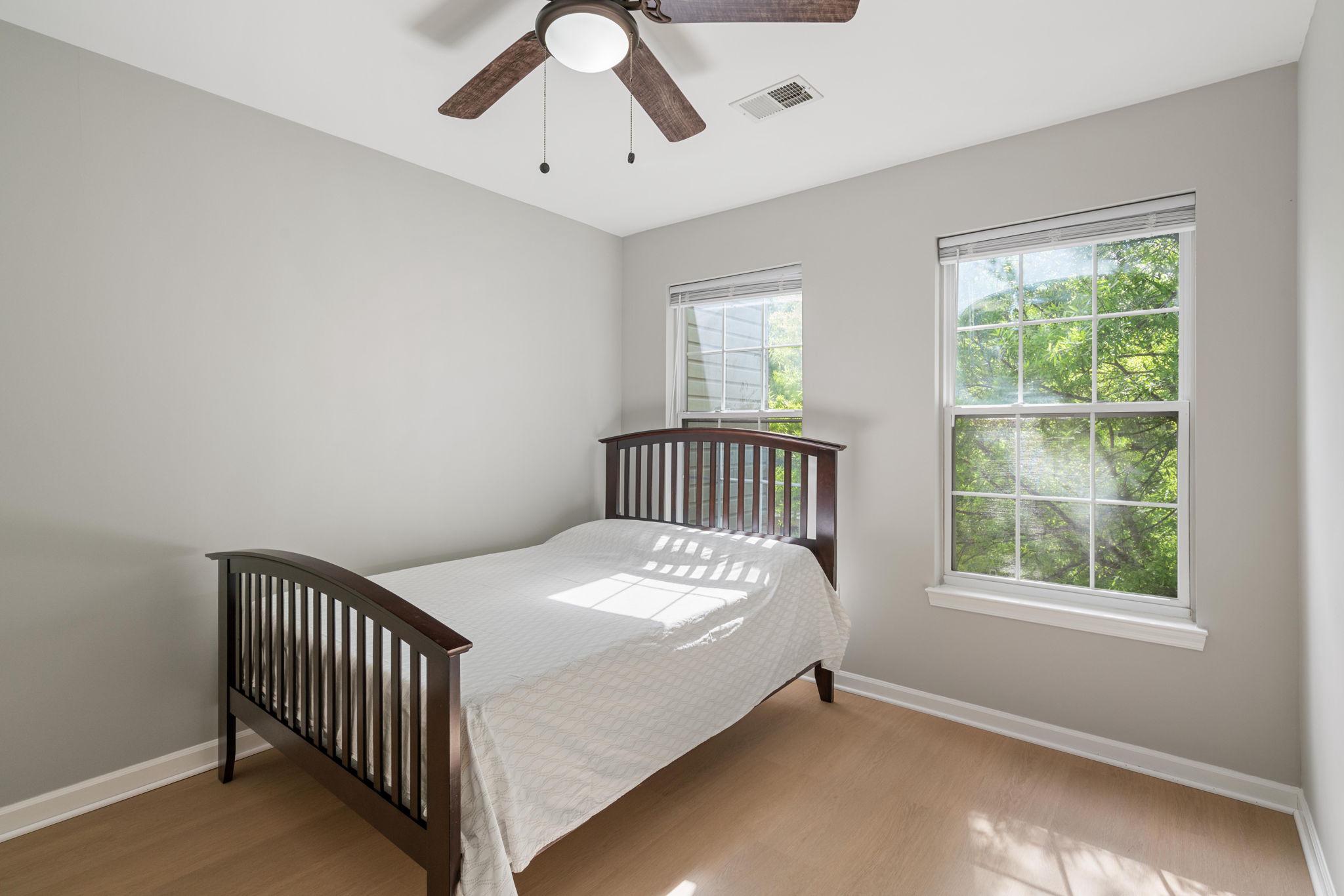 BROADLANDS - Residential
