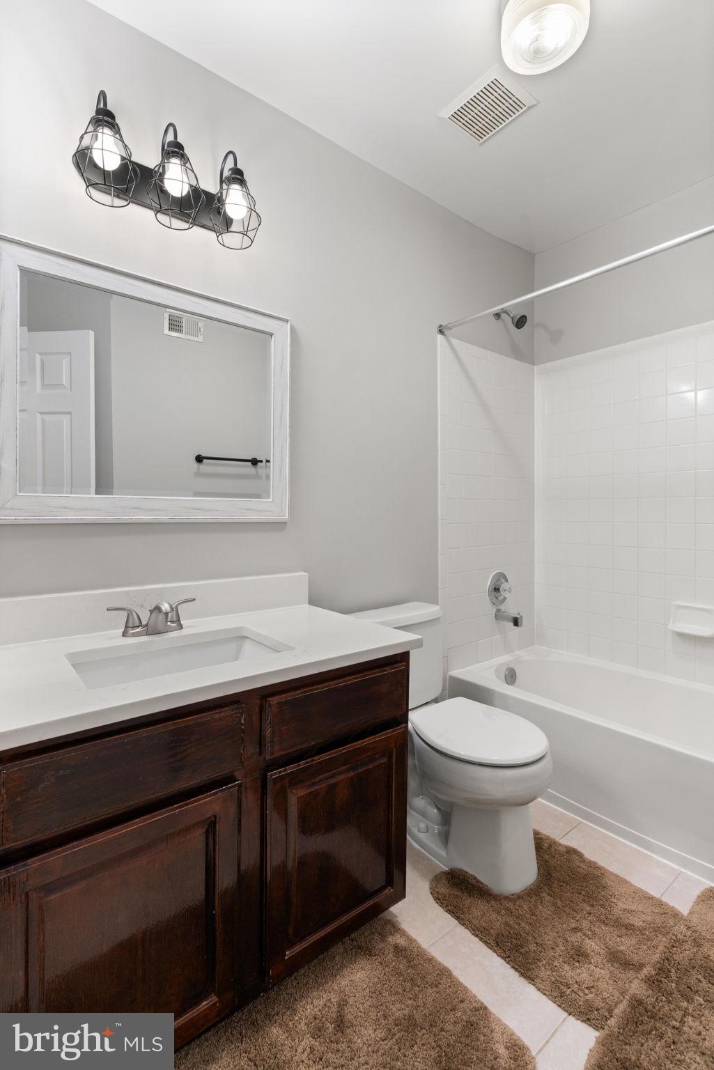 BROADLANDS - Residential