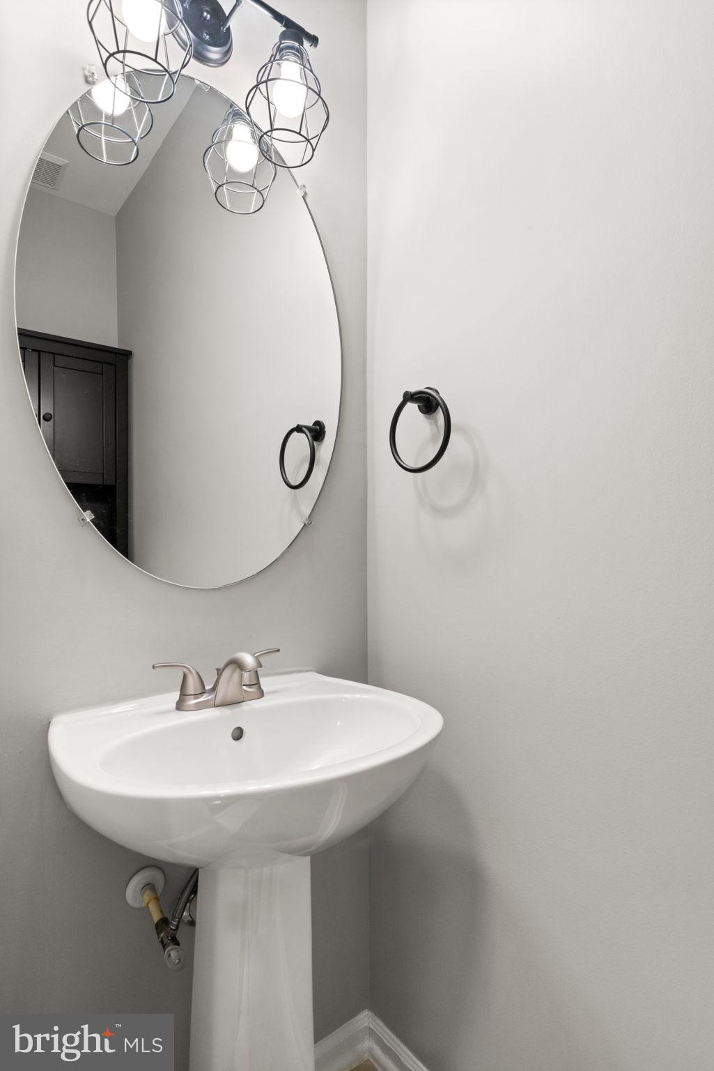 BROADLANDS - Residential