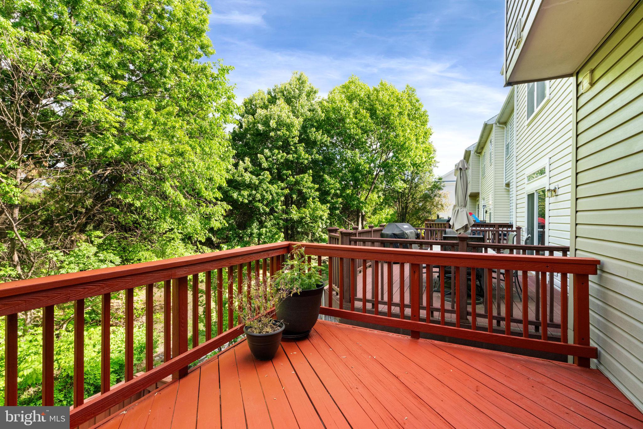 BROADLANDS - Residential