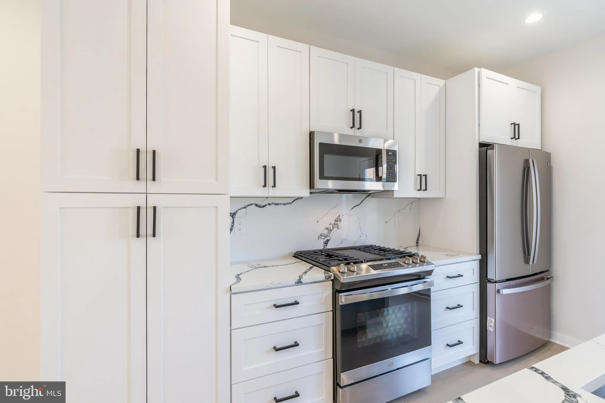 Philadelphia, Pennsylvania 19148, United States, 4 Bedrooms Bedrooms, ,3 BathroomsBathrooms,Residential,Pending,128802