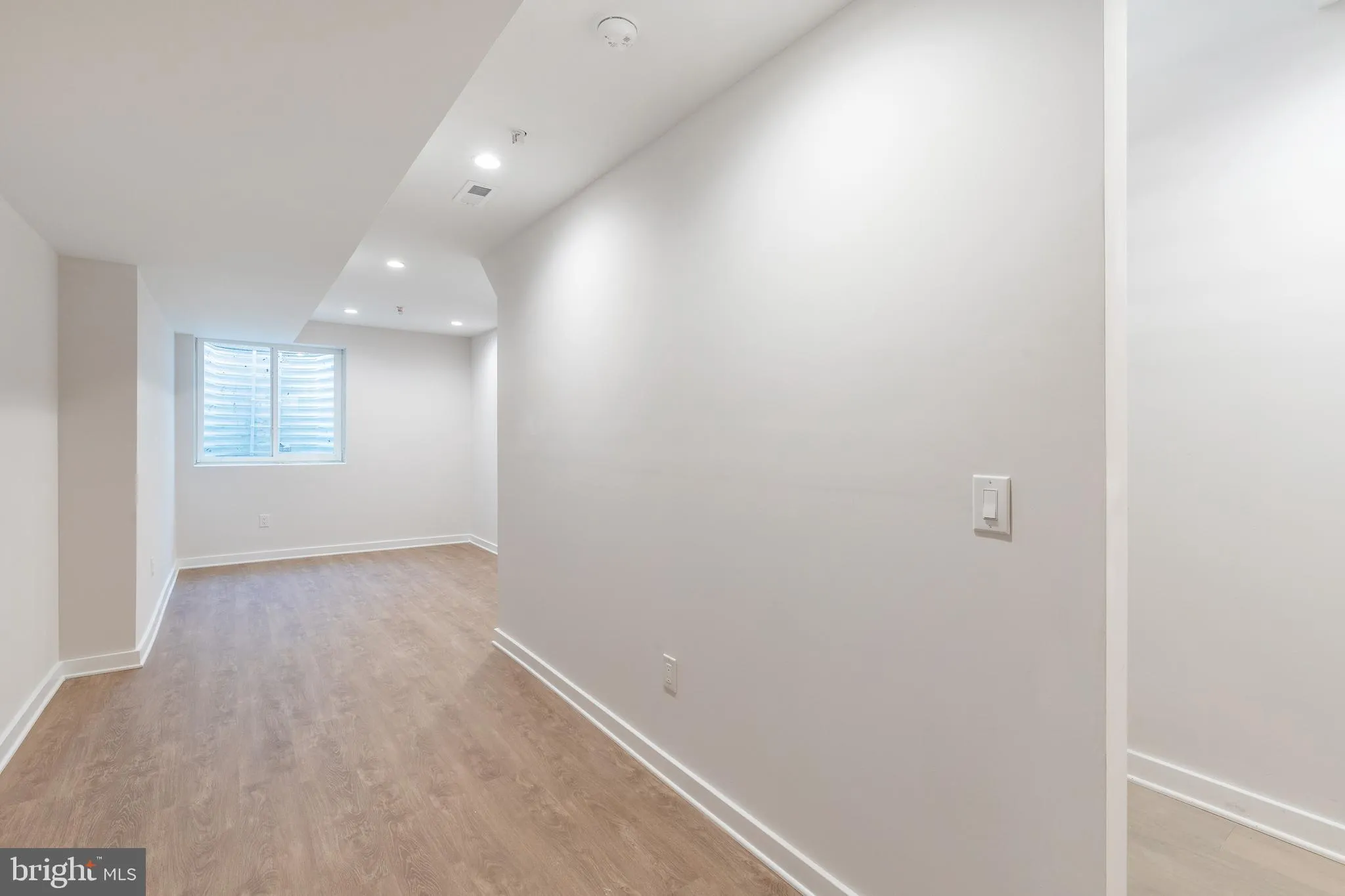 Philadelphia, Pennsylvania 19148, United States, 4 Bedrooms Bedrooms, ,3 BathroomsBathrooms,Residential,Pending,128802