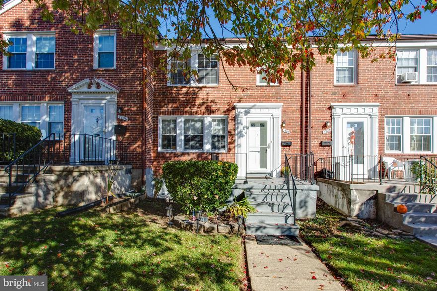 This townhome located in the heart of the Academy Heights neighborhood in Catonsville. 
3 large bedrooms/ 2 full bath/ finished basement with walk-up level. 
 New Heating & Air Condition System replace in 2025,  
Updated Kitchen w/ Granite counter top w/ SS appliances, Updated  Bathrooms. 
New Roof replaced in 2024, 
Water Heater Replaced in 2020, 
Newer Windows,  
New Paint entire Home 2025, 
Upgraded "Trex" Deck,  Parking Pad & Storage Shed in the back yard.