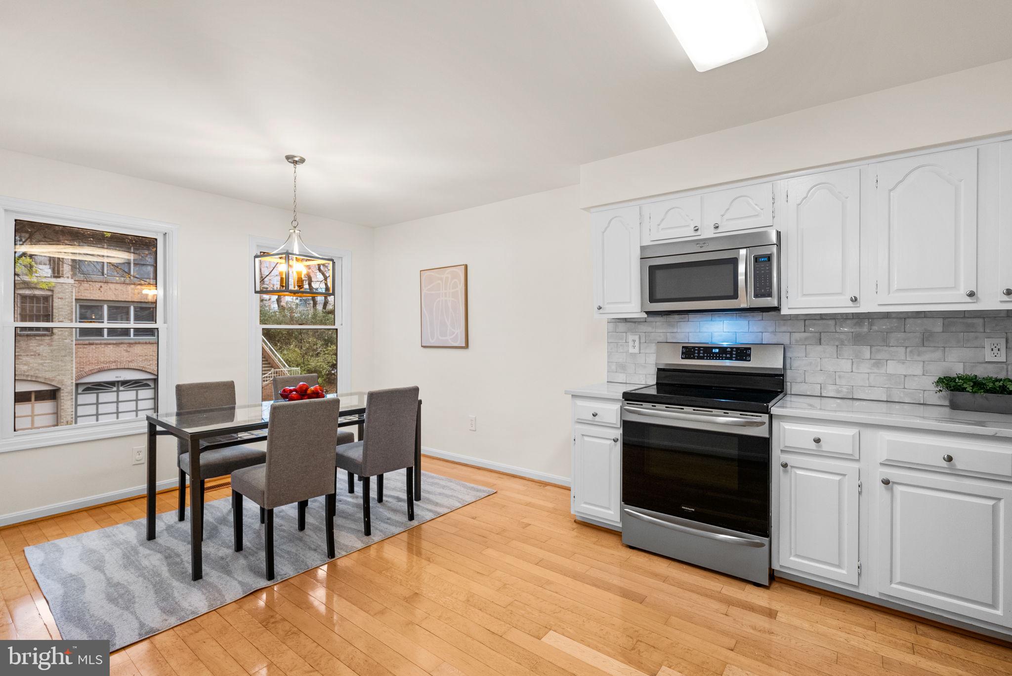 WOODSIDE PARK - Residential