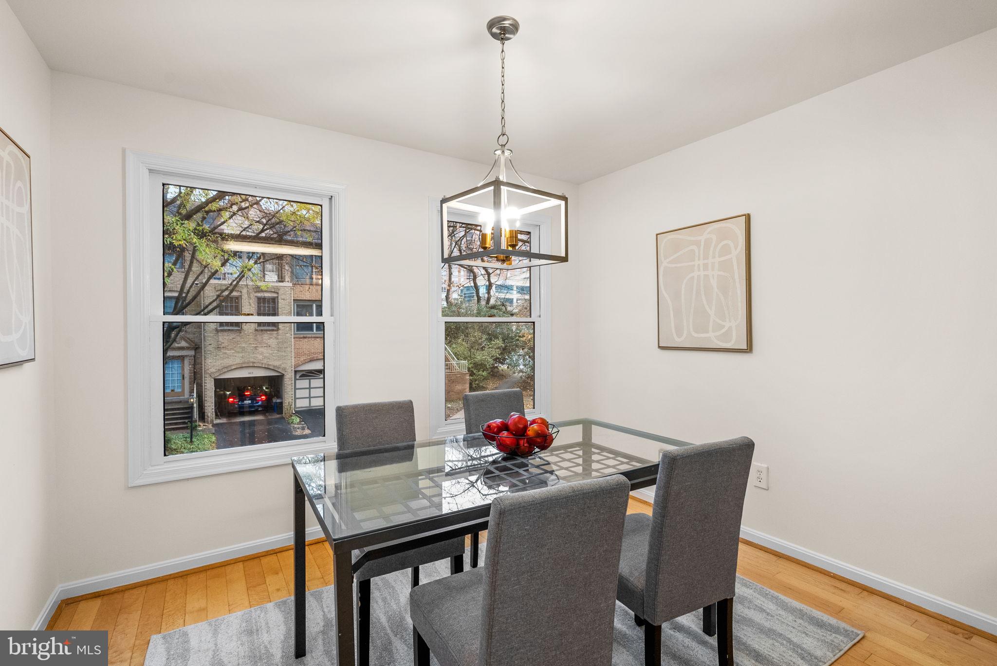 WOODSIDE PARK - Residential